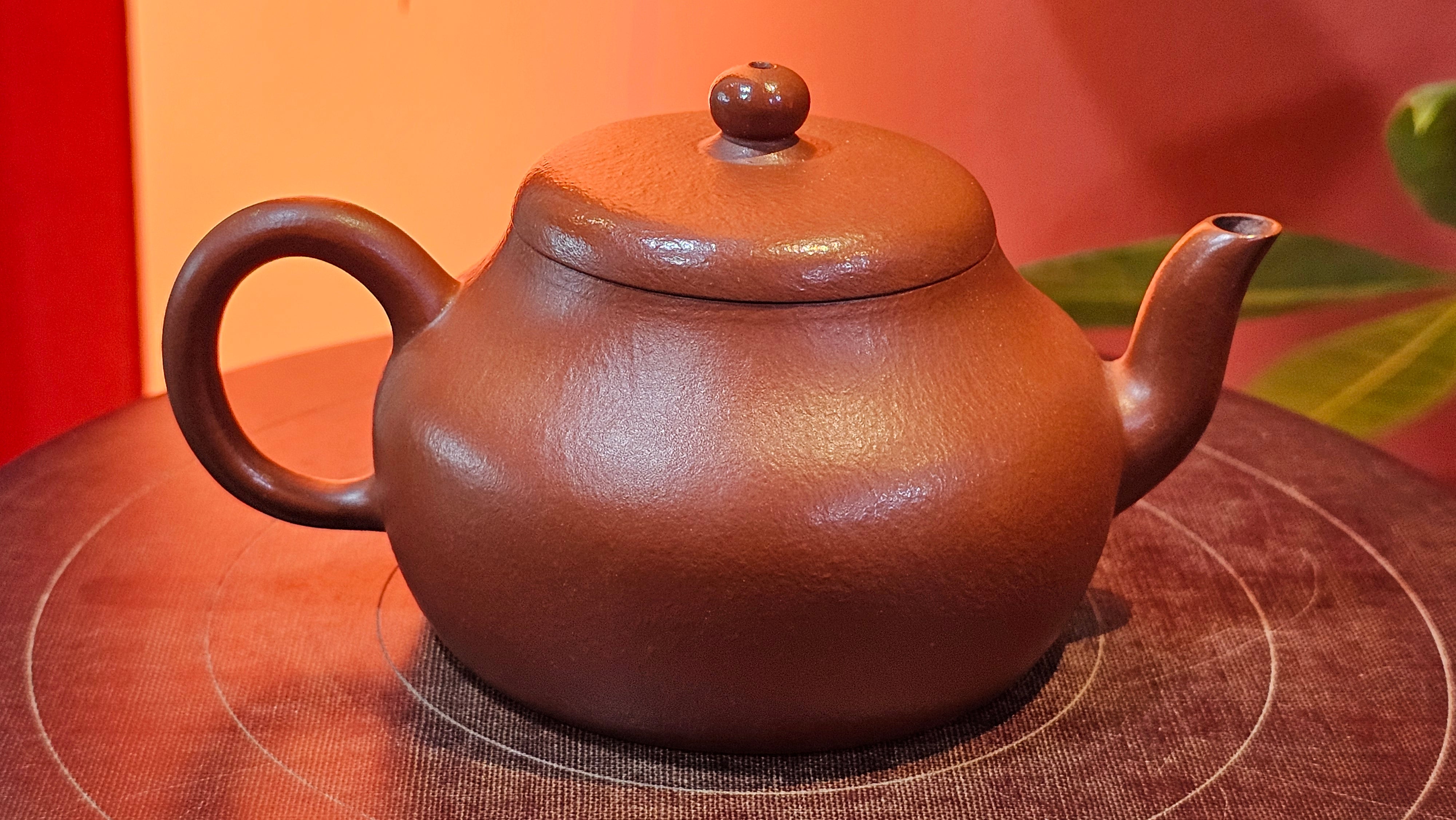 Jun De 君德, 123.4ml, Xiao Mei Yao Zhu Ni 小煤窑朱泥,  by our Collaborative Senior Craftsman Chen Yue Fei 陈跃飞 ~ Congratulations!to Mr E.C.G.! 2023hrs 13th Sept 2025! Singapore🇸🇬!