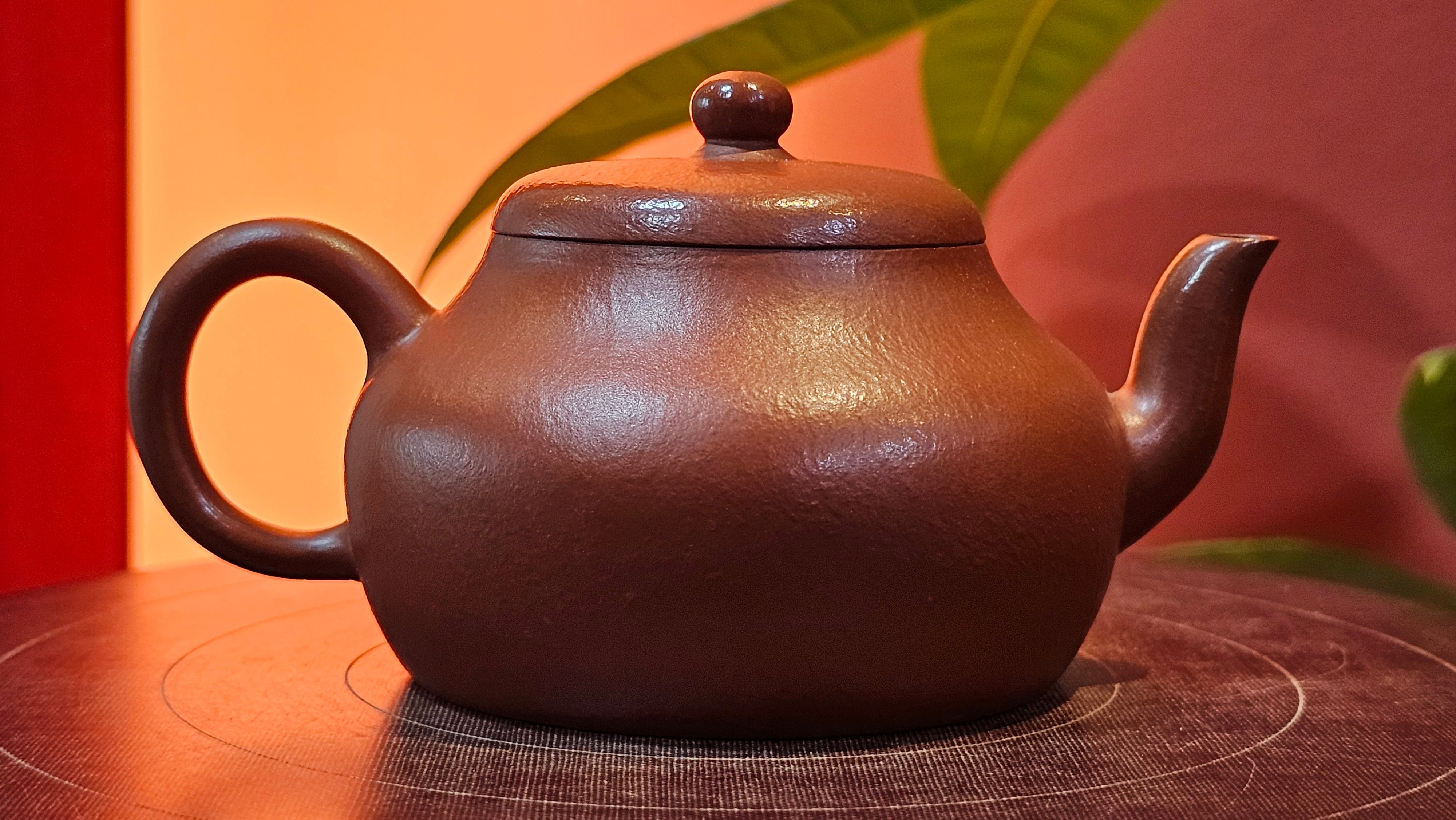 Jun De 君德, 123.4ml, Xiao Mei Yao Zhu Ni 小煤窑朱泥,  by our Collaborative Senior Craftsman Chen Yue Fei 陈跃飞 ~ Congratulations!to Mr E.C.G.! 2023hrs 13th Sept 2025! Singapore🇸🇬!