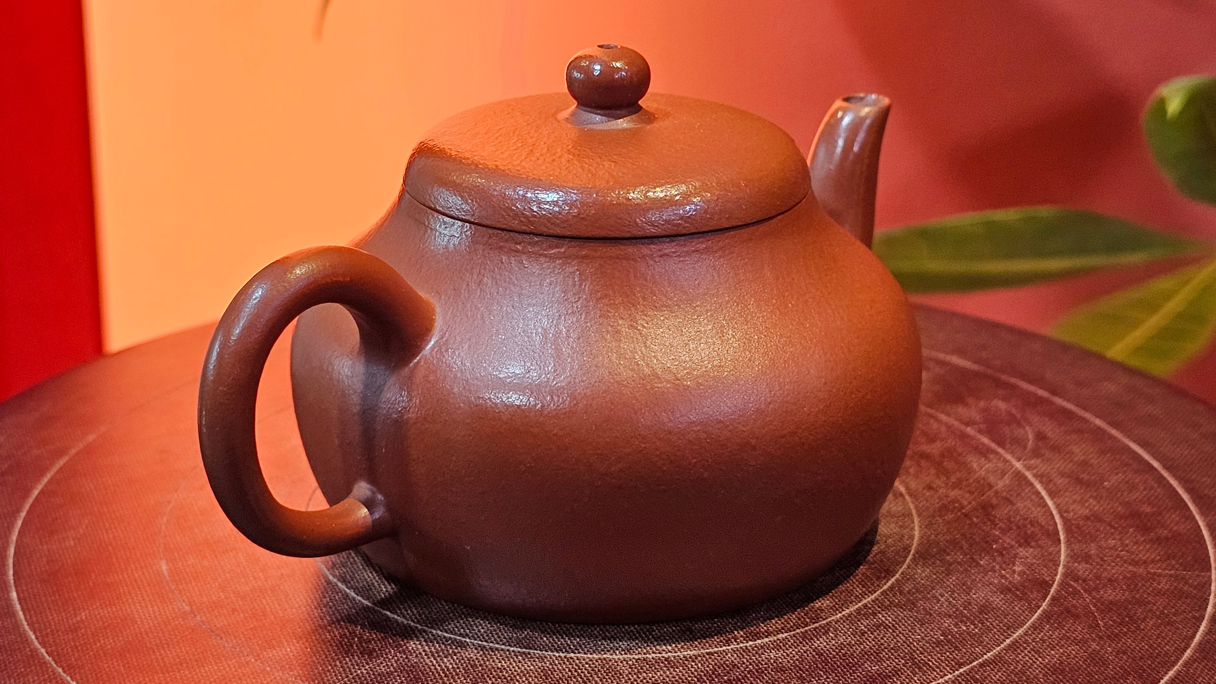 Jun De 君德, 123.4ml, Xiao Mei Yao Zhu Ni 小煤窑朱泥,  by our Collaborative Senior Craftsman Chen Yue Fei 陈跃飞 ~ Congratulations!to Mr E.C.G.! 2023hrs 13th Sept 2025! Singapore🇸🇬!