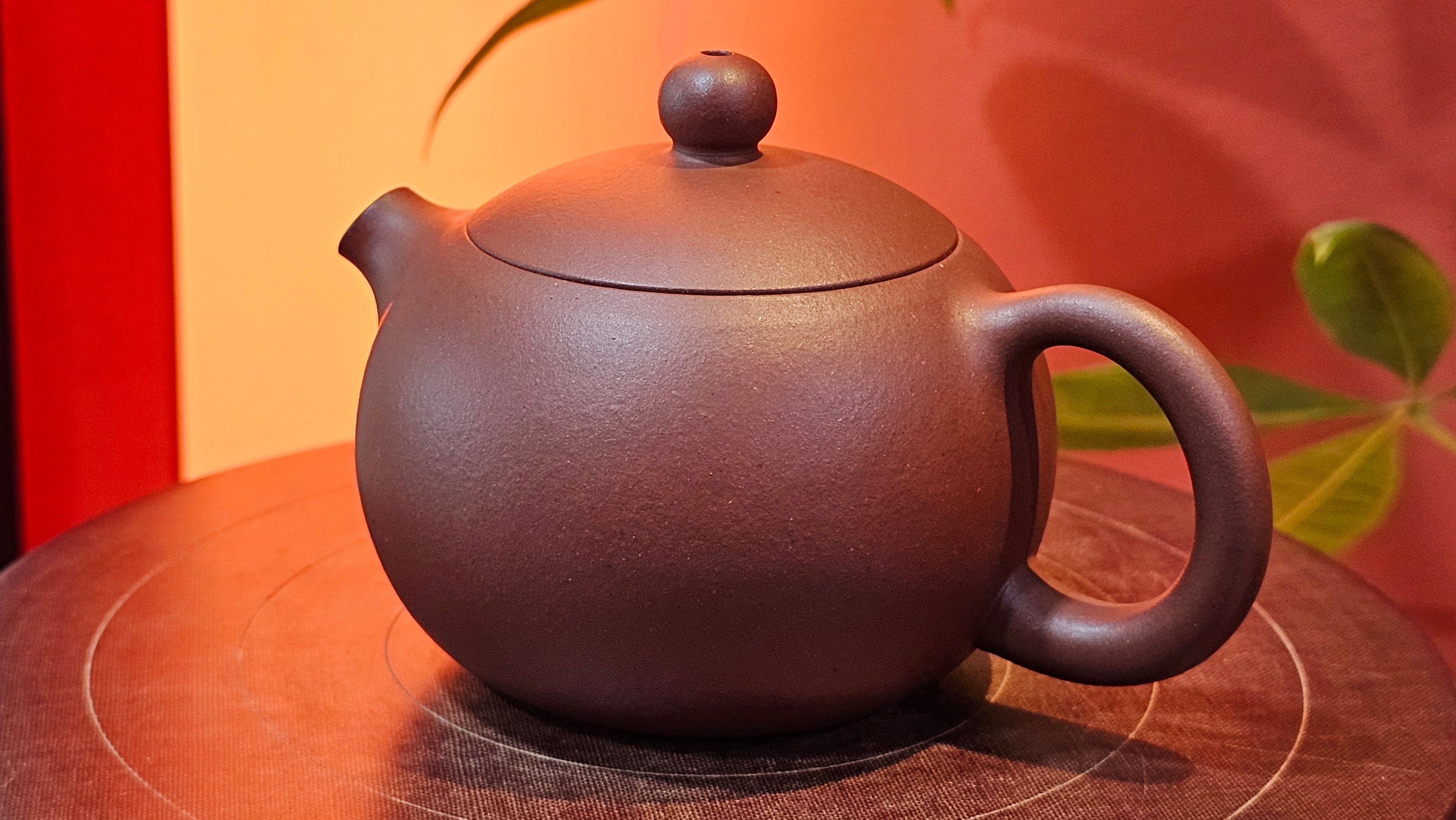 Xi Shi 西施, 160.7ml, Di Cao Qing Zi Ni 底槽青紫泥, by Craftsman Gu Xiao Ming 顾小明 ~ Congratulations to!Mr M.A.! 1528hrs 22nd August 2025, Salt Lake City, UT!