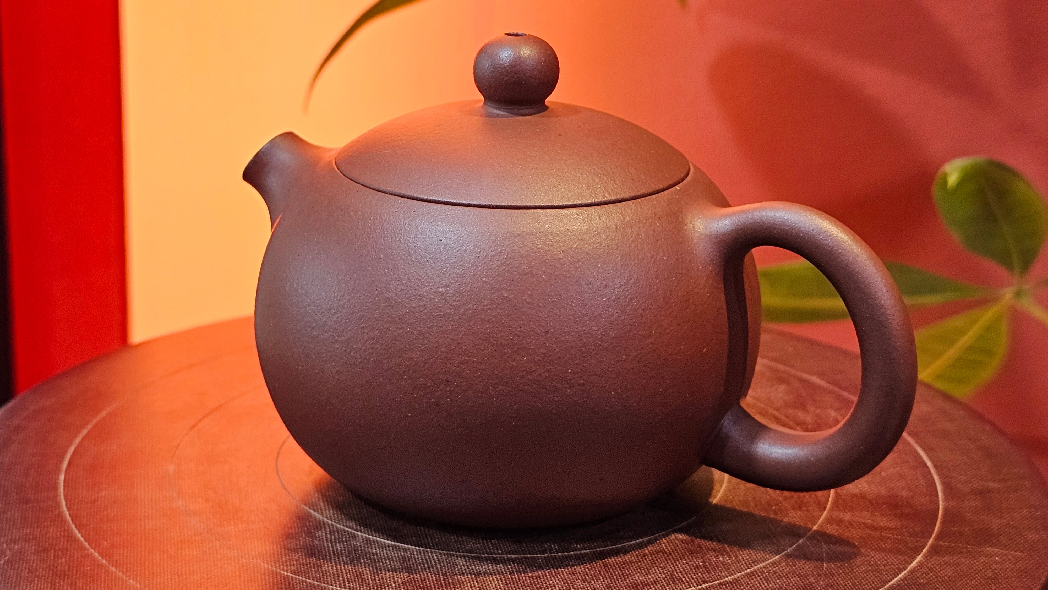 Xi Shi 西施, 160.7ml, Di Cao Qing Zi Ni 底槽青紫泥, by Craftsman Gu Xiao Ming 顾小明 ~ Congratulations to!Mr M.A.! 1528hrs 22nd August 2025, Salt Lake City, UT!