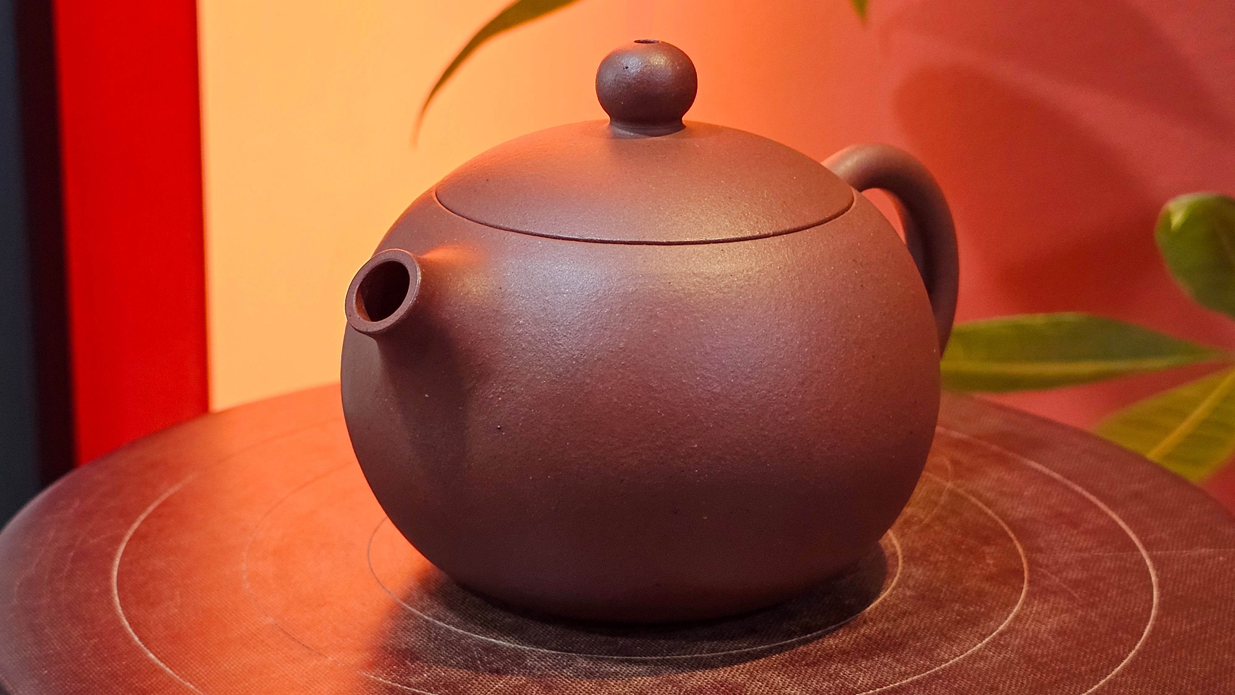 Xi Shi 西施, 160.7ml, Di Cao Qing Zi Ni 底槽青紫泥, by Craftsman Gu Xiao Ming 顾小明 ~ Congratulations to!Mr M.A.! 1528hrs 22nd August 2025, Salt Lake City, UT!