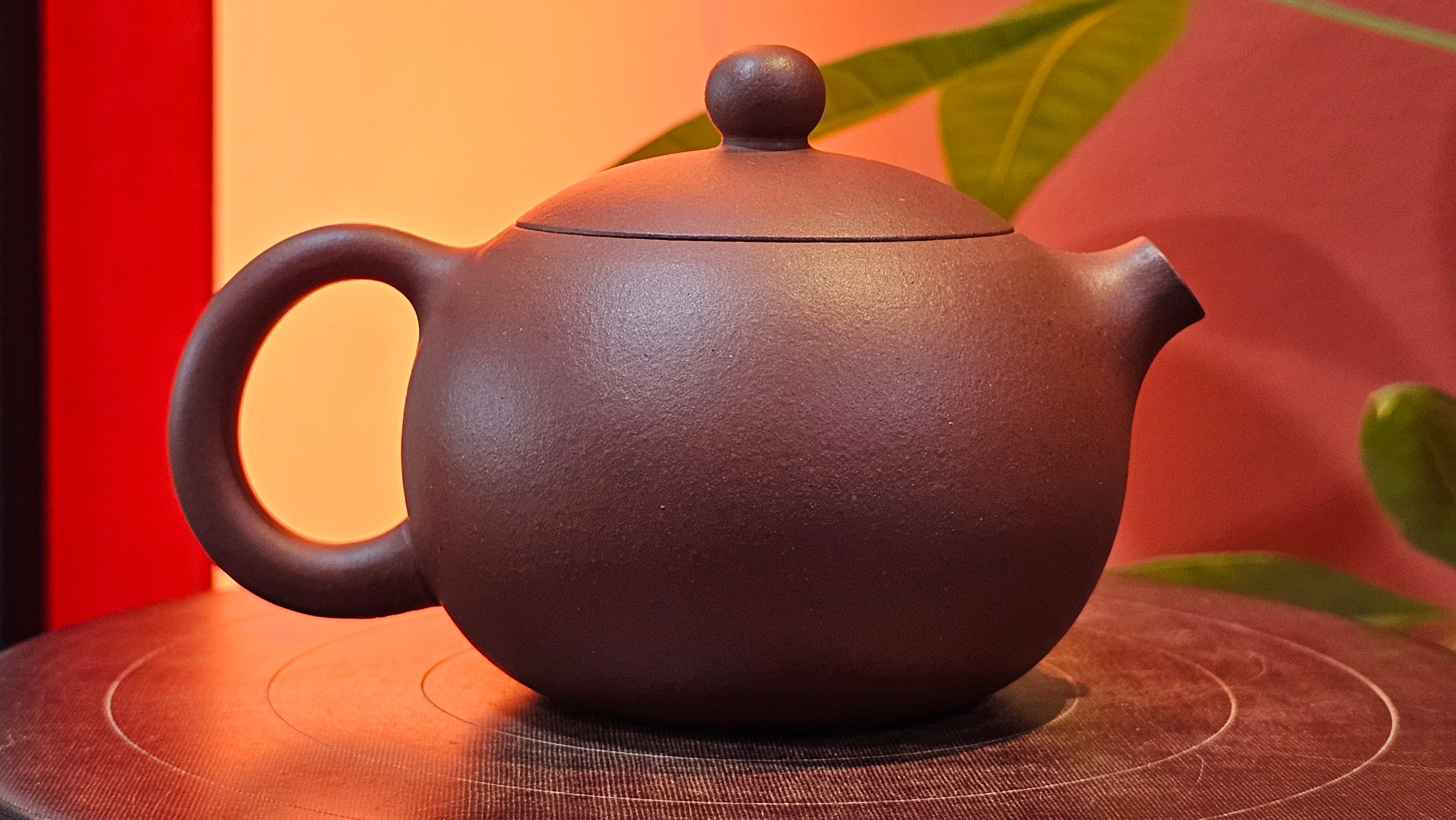 Xi Shi 西施, 160.7ml, Di Cao Qing Zi Ni 底槽青紫泥, by Craftsman Gu Xiao Ming 顾小明 ~ Congratulations to!Mr M.A.! 1528hrs 22nd August 2025, Salt Lake City, UT!