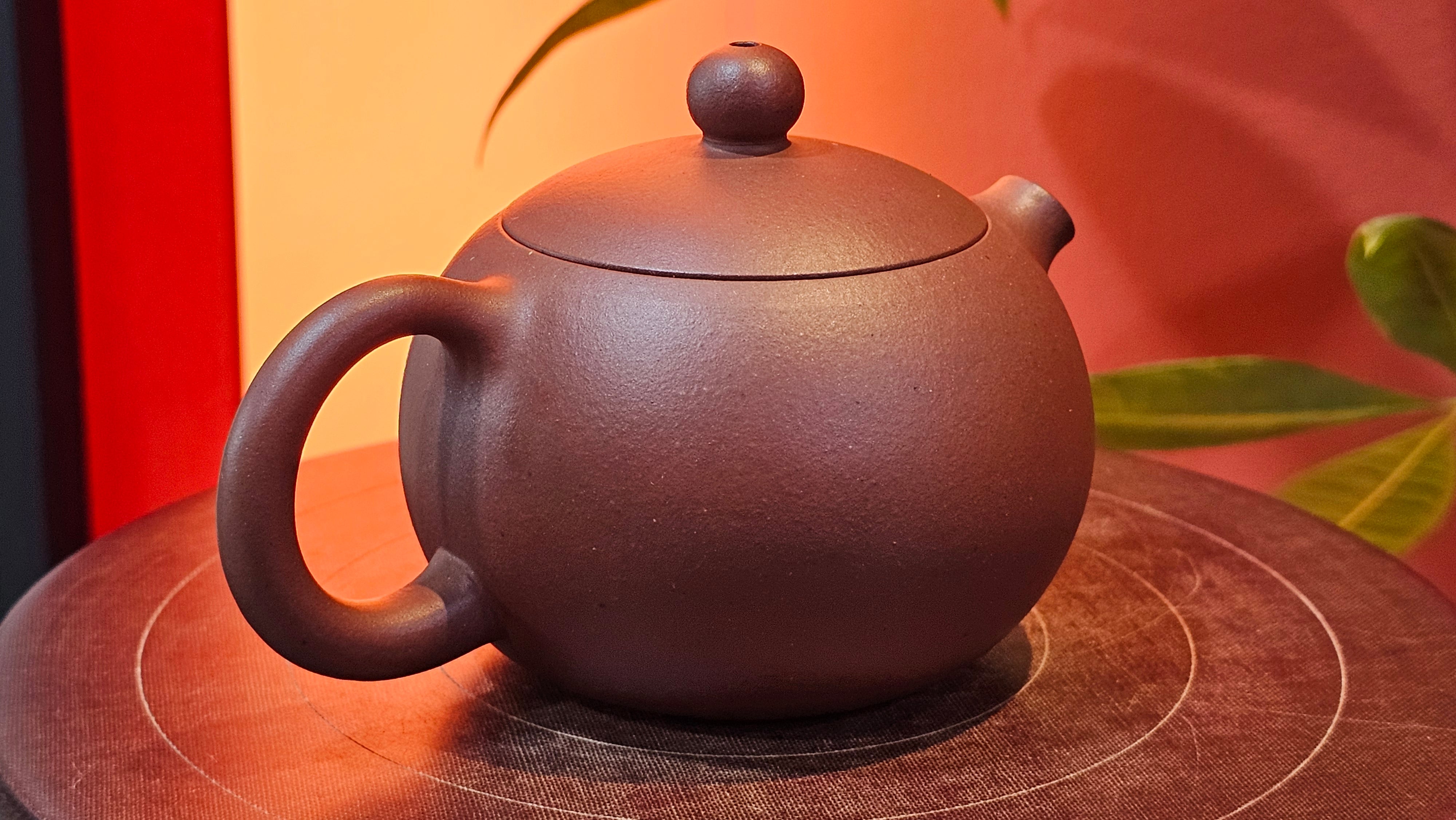 Xi Shi 西施, 160.7ml, Di Cao Qing Zi Ni 底槽青紫泥, by Craftsman Gu Xiao Ming 顾小明 ~ Congratulations to!Mr M.A.! 1528hrs 22nd August 2025, Salt Lake City, UT!