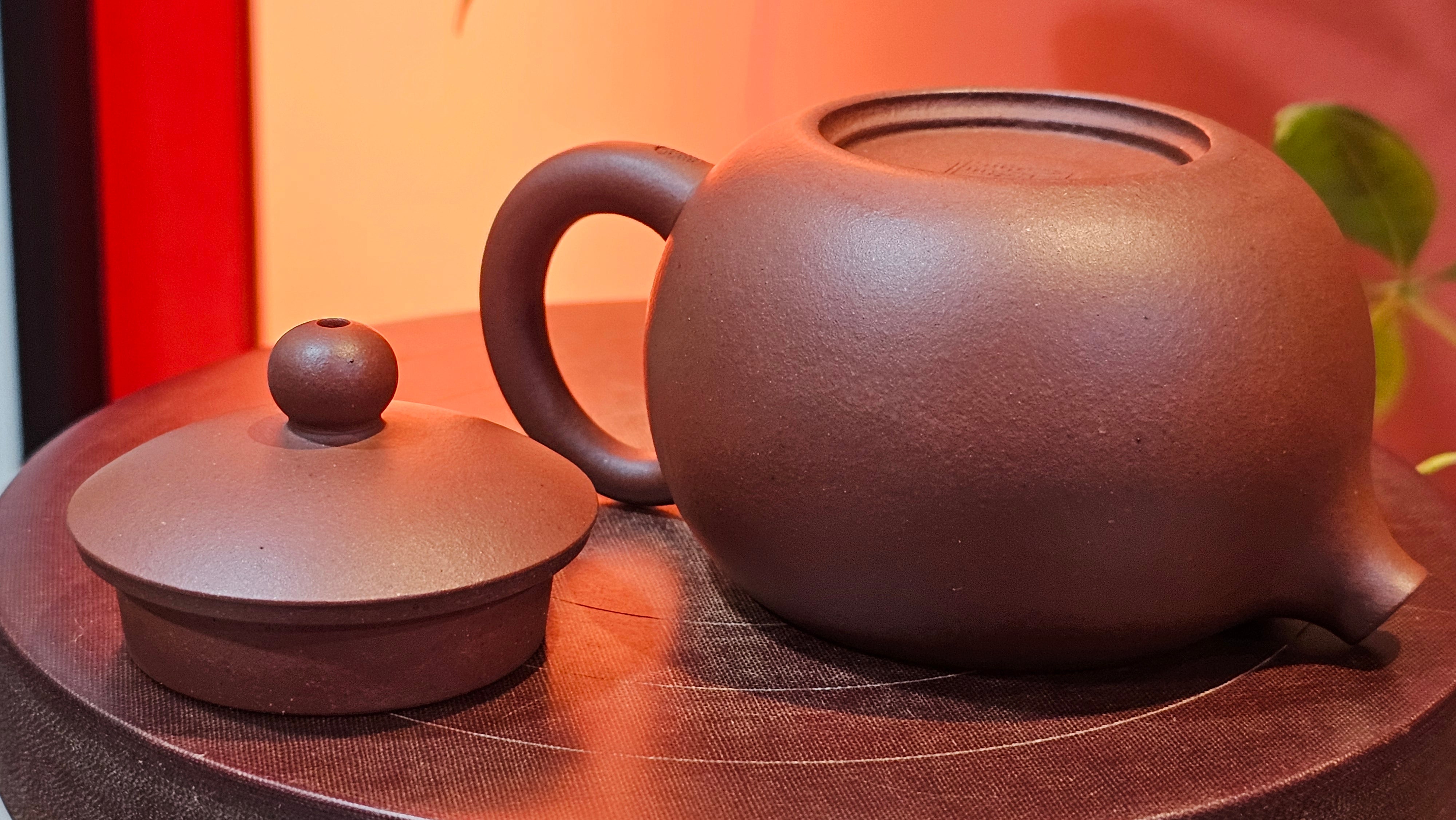 Xi Shi 西施, 160.7ml, Di Cao Qing Zi Ni 底槽青紫泥, by Craftsman Gu Xiao Ming 顾小明 ~ Congratulations to!Mr M.A.! 1528hrs 22nd August 2025, Salt Lake City, UT!