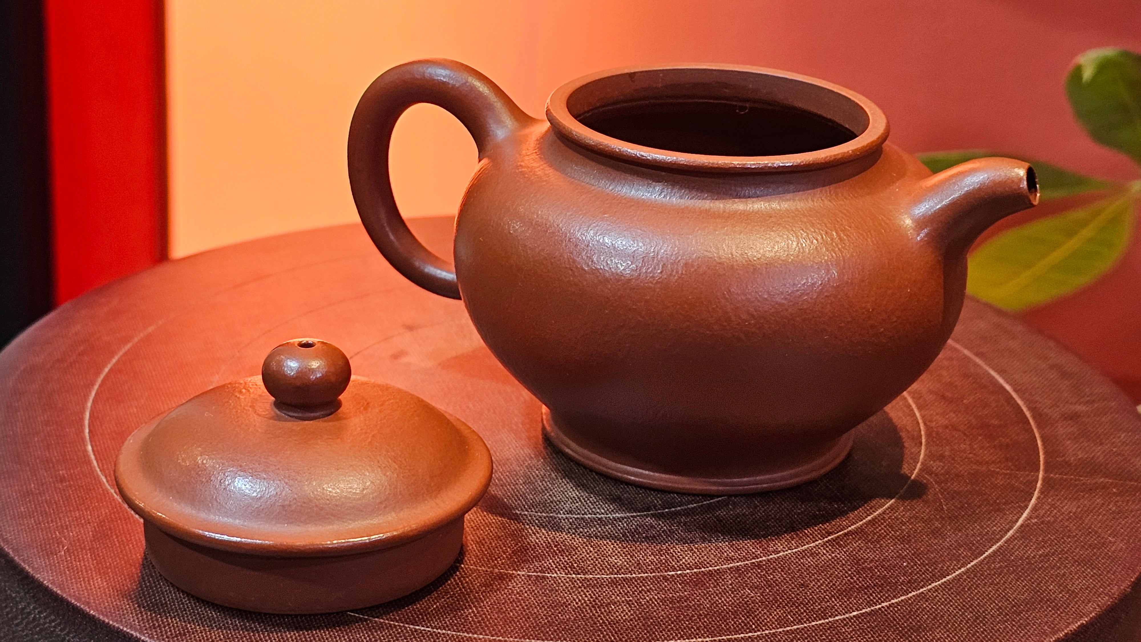 Duo Zhi 掇只, 120.7ml, Xiao Mei Yao Zhu Ni 小煤窑朱泥, by our Collaborative Craftsman Wang Xing 王兴 ~ Congratulations!to Prof Q.H., 0053hrs 19th August 2025, Hanoi! Vietnam🇻🇳.