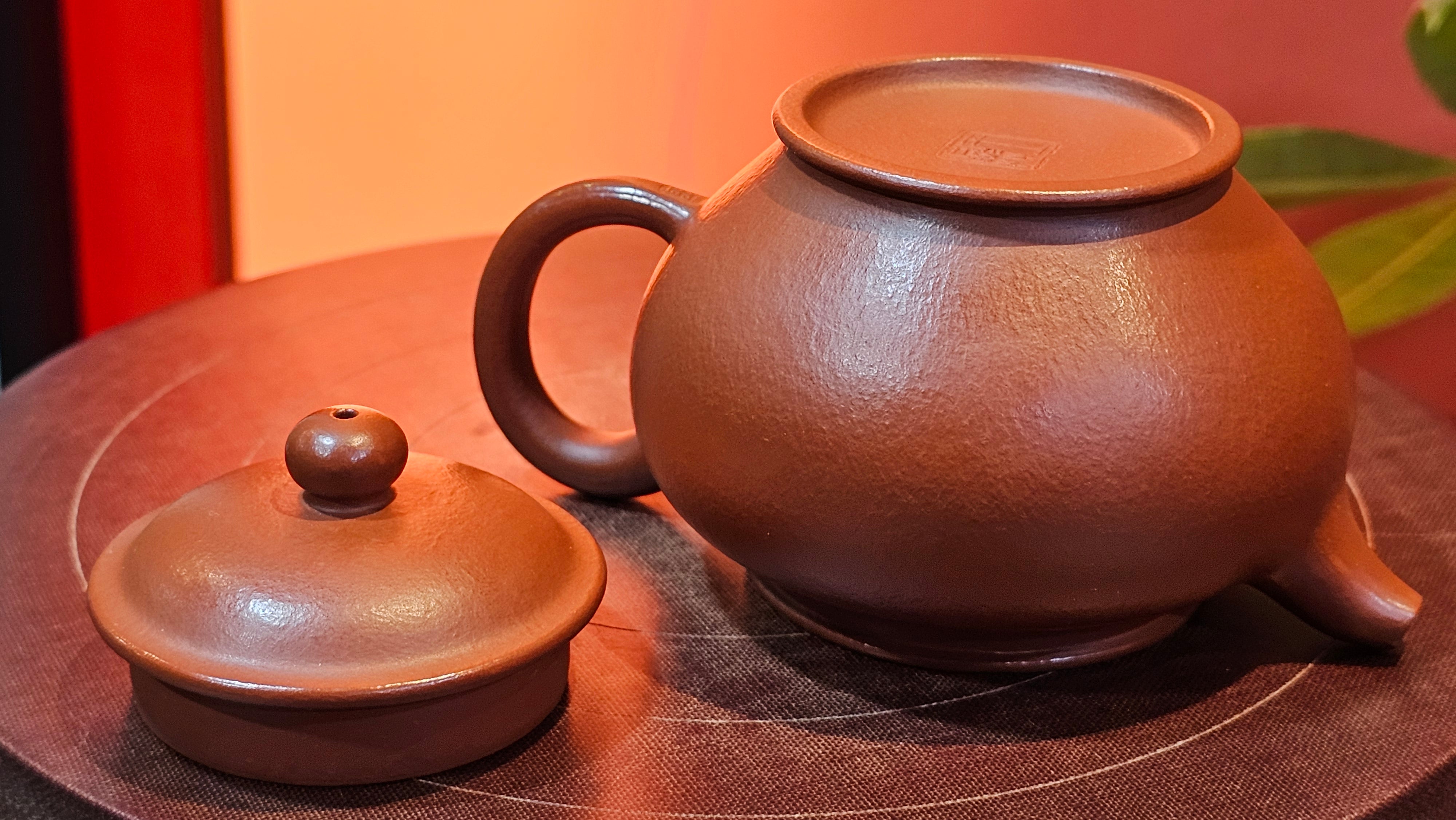 Duo Zhi 掇只, 120.7ml, Xiao Mei Yao Zhu Ni 小煤窑朱泥, by our Collaborative Craftsman Wang Xing 王兴 ~ Congratulations!to Prof Q.H., 0053hrs 19th August 2025, Hanoi! Vietnam🇻🇳.