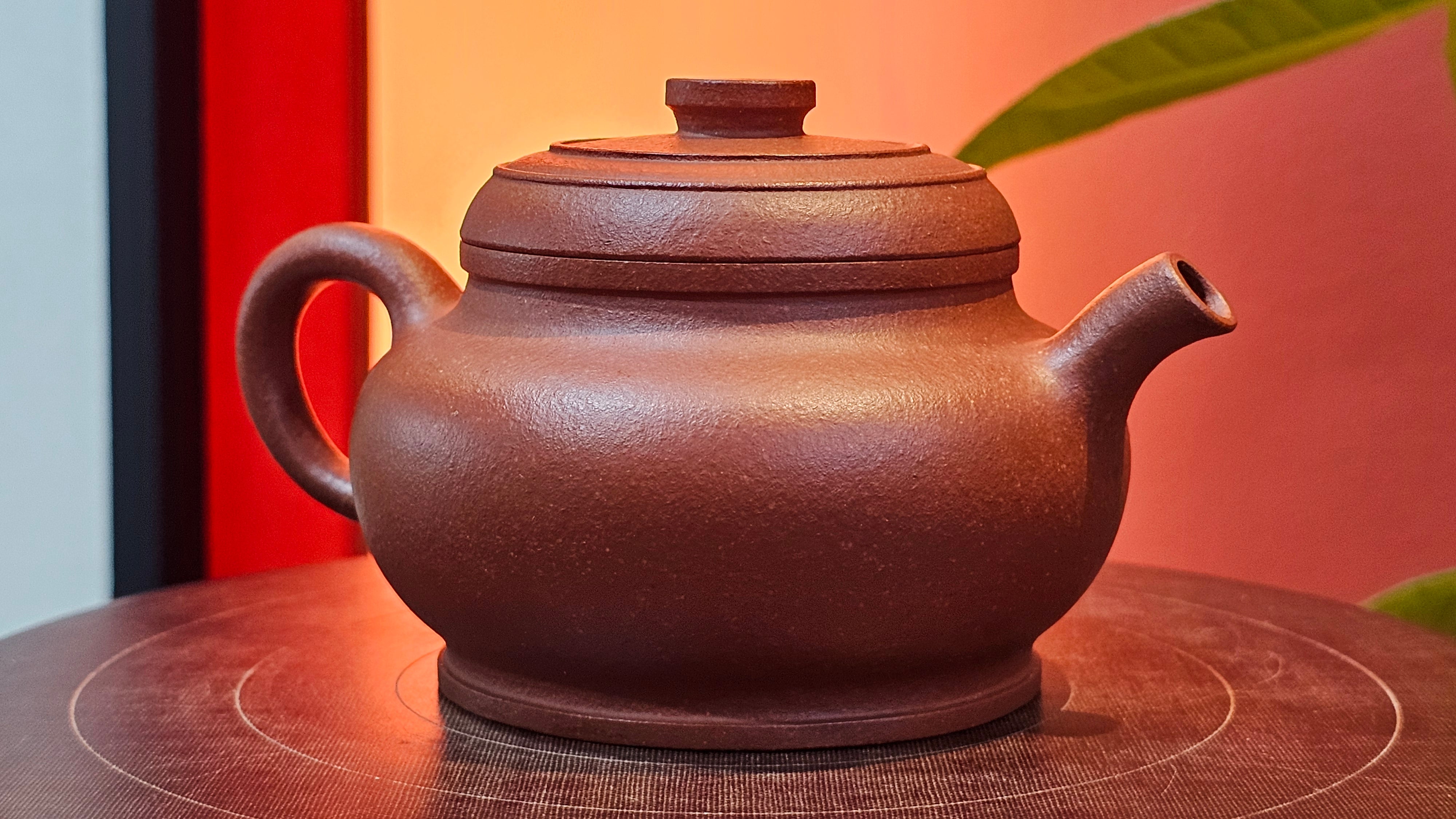 Song Jin Hu《颂金壶》, 156.5ml, Hong Jiang Po Ni 红降坡泥, by Craftsman Chen Gui Zhi 陈桂枝。(Red JiangPoNi rarer than Yellow JiangPoNi, XiaoMeiYao & ZhaoZhuang ZhuNi) ~!Congratulations to Ms A.R.! 0926hrs 19th Sept 2025, Ipswich! U.K.🇬🇧.