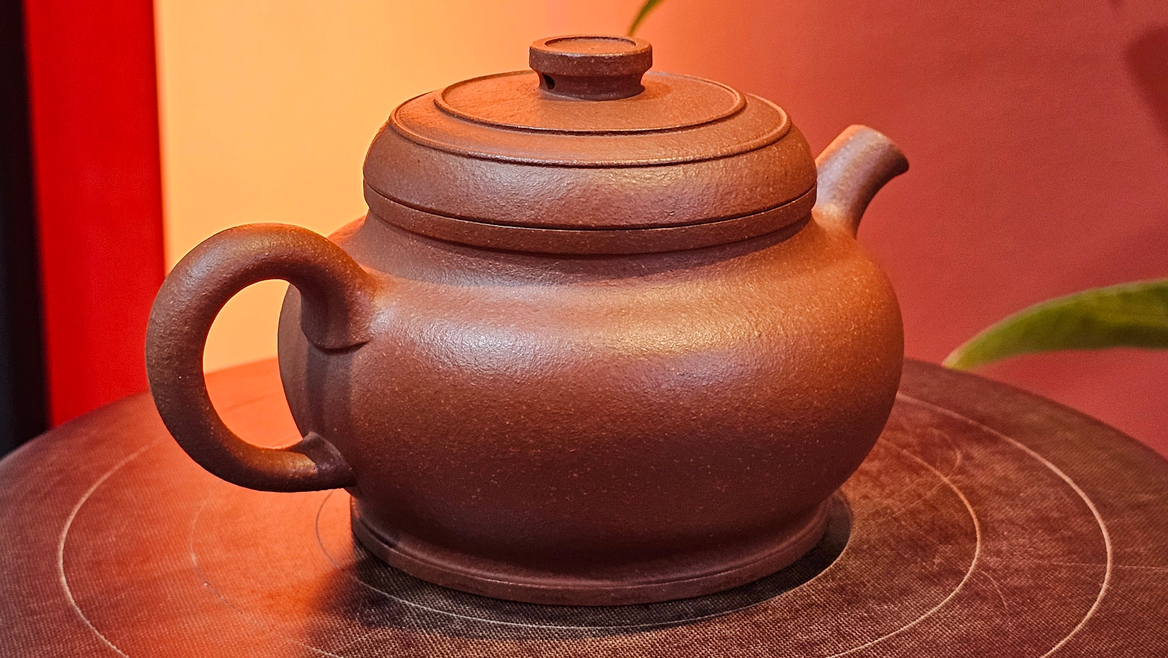 Song Jin Hu《颂金壶》, 156.5ml, Hong Jiang Po Ni 红降坡泥, by Craftsman Chen Gui Zhi 陈桂枝。(Red JiangPoNi rarer than Yellow JiangPoNi, XiaoMeiYao & ZhaoZhuang ZhuNi) ~!Congratulations to Ms A.R.! 0926hrs 19th Sept 2025, Ipswich! U.K.🇬🇧.