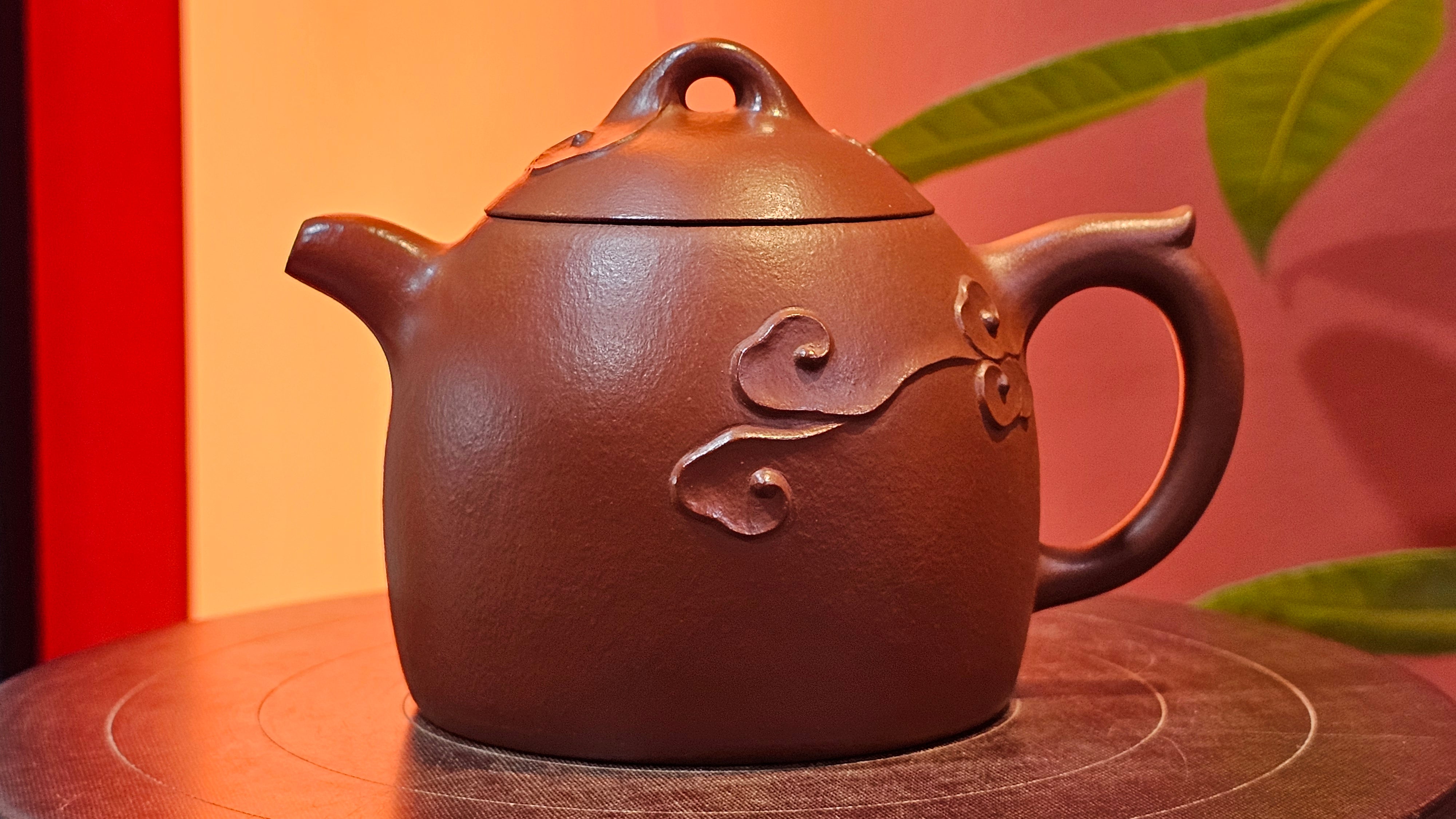 Qin Quan 秦权, with Oriental Clouds Embellishments 云朵贴花工艺, 193.3ml, Xiao Mei Yao Zhu Ni , by Craftsman Chen Yue Fei 陈跃飞 ~!Congratulations to Ms N.C., 0128hrs 22nd August 2025! Los Baños, The Philippines🇵🇭!