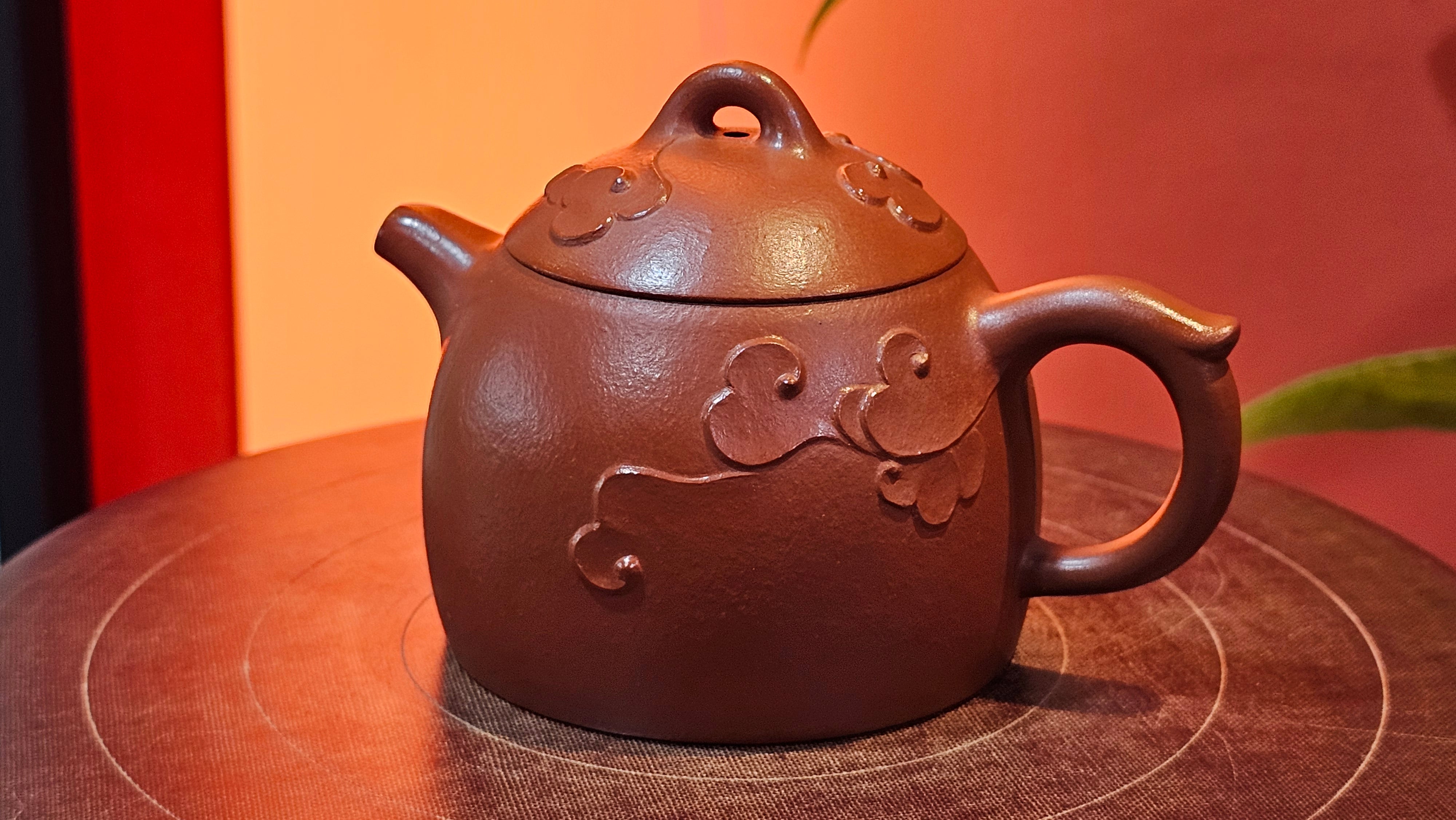 Mini! Qin Quan 秦权, with Oriental Clouds Embellishments 云朵贴花工艺, 111.2ml, Xiao Mei Yao Zhu Ni , by Craftsman Chen Yue Fei 陈跃飞 ~ Congratulations to Mr T.A.! 1131hrs 20th August 2025! Samorin, Slovakia🇸🇰!