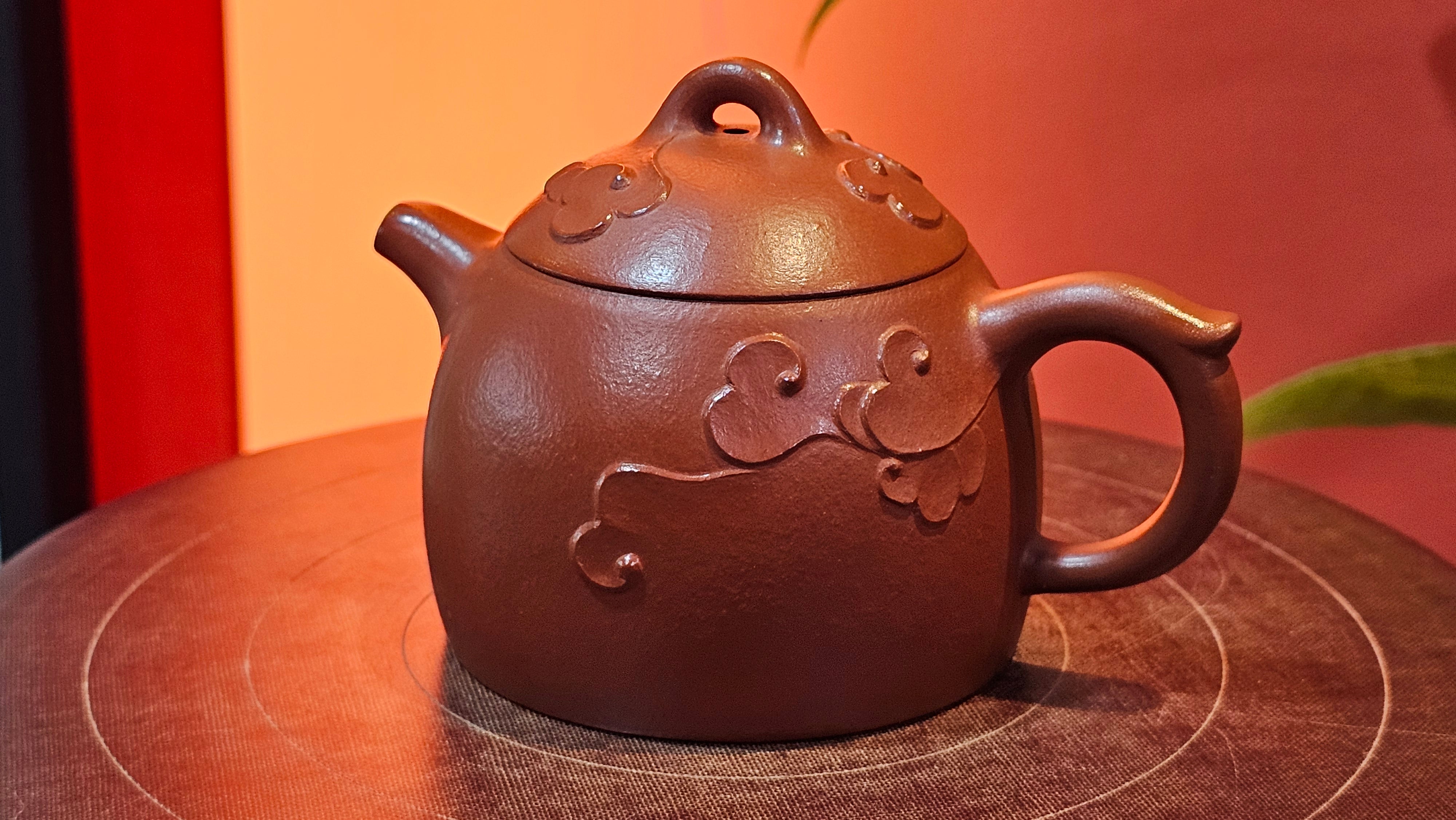 Mini! Qin Quan 秦权, with Oriental Clouds Embellishments 云朵贴花工艺, 111.2ml, Xiao Mei Yao Zhu Ni , by Craftsman Chen Yue Fei 陈跃飞 ~ Congratulations to Mr T.A.! 1131hrs 20th August 2025! Samorin, Slovakia🇸🇰!