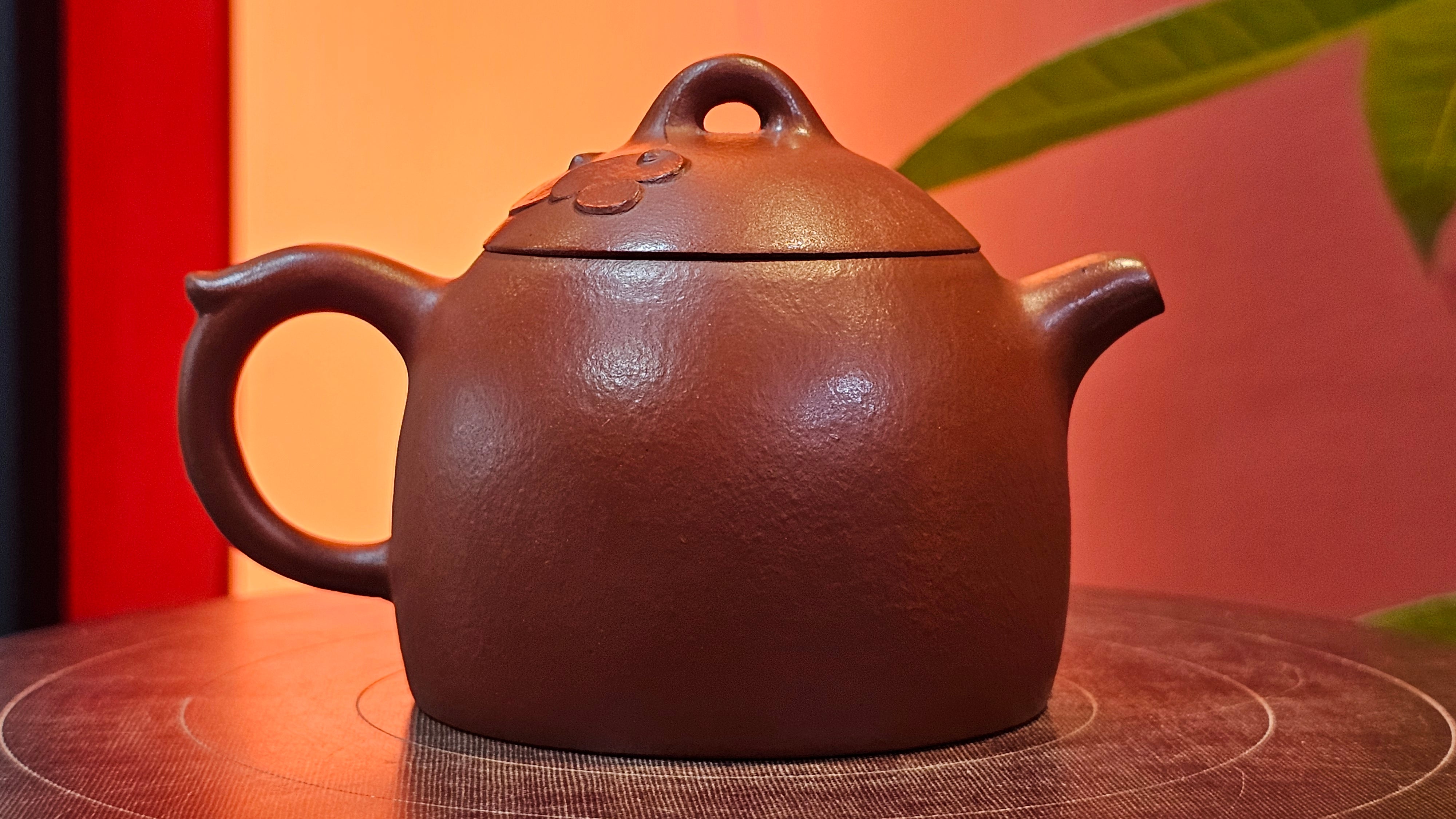 Mini! Qin Quan 秦权, with Oriental Clouds Embellishments 云朵贴花工艺, 111.2ml, Xiao Mei Yao Zhu Ni , by Craftsman Chen Yue Fei 陈跃飞 ~ Congratulations to Mr T.A.! 1131hrs 20th August 2025! Samorin, Slovakia🇸🇰!