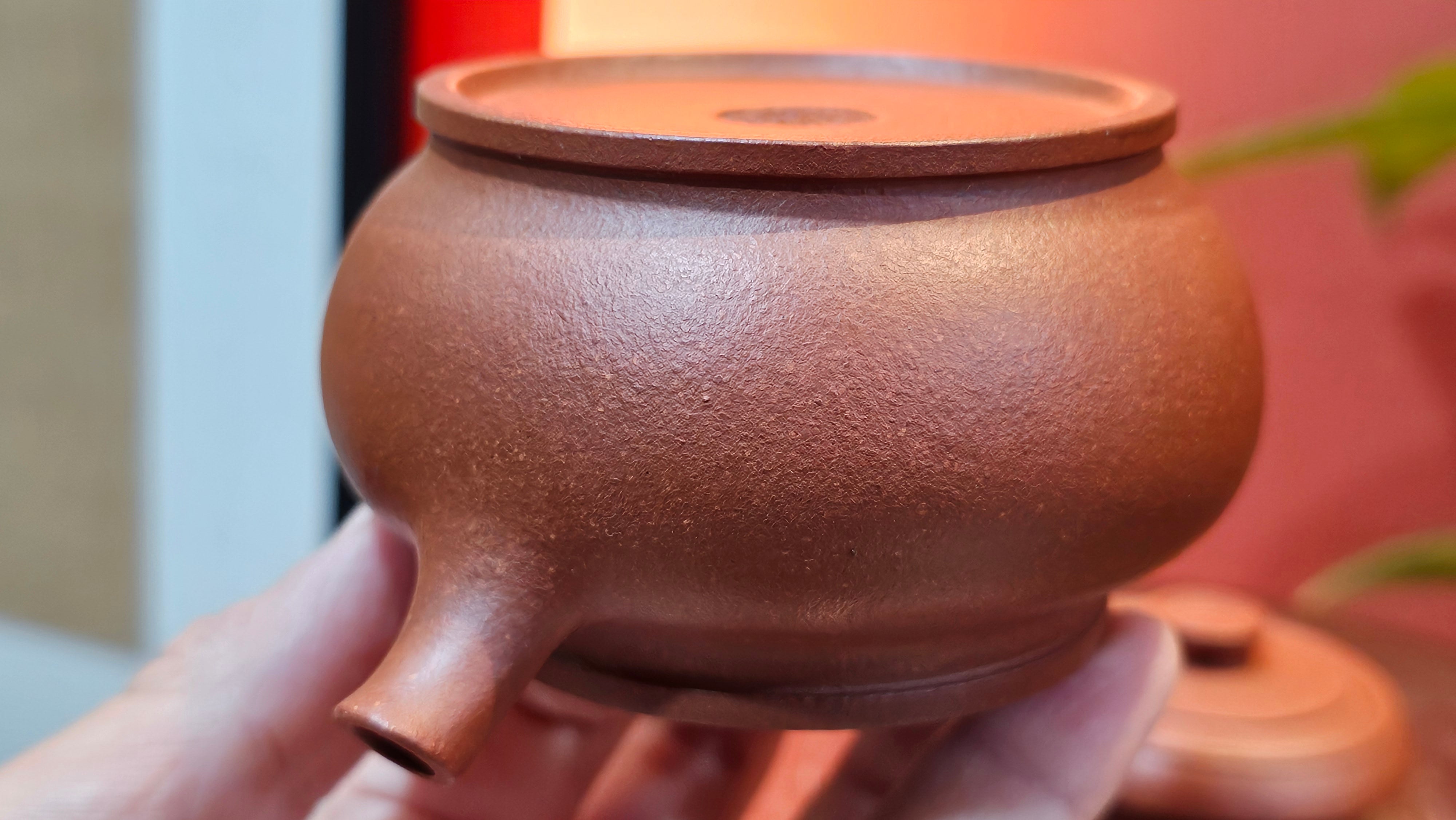 Song Jin Hu《颂金壶》, 156.5ml, Hong Jiang Po Ni 红降坡泥, by Craftsman Chen Gui Zhi 陈桂枝。(Red JiangPoNi rarer than Yellow JiangPoNi, XiaoMeiYao & ZhaoZhuang ZhuNi) ~!Congratulations to Ms A.R.! 0926hrs 19th Sept 2025, Ipswich! U.K.🇬🇧.