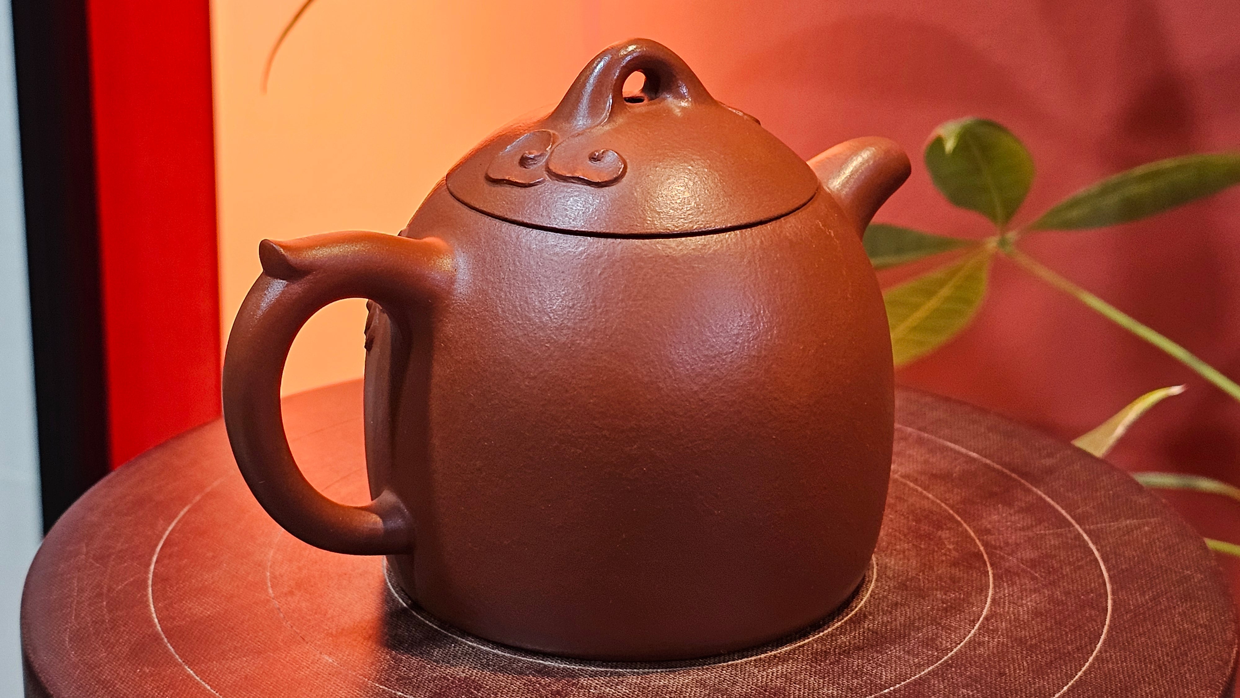 Qin Quan 秦权, with Oriental Clouds Embellishments 云朵贴花工艺, 193.3ml, Xiao Mei Yao Zhu Ni , by Craftsman Chen Yue Fei 陈跃飞 ~!Congratulations to Ms N.C., 0128hrs 22nd August 2025! Los Baños, The Philippines🇵🇭!