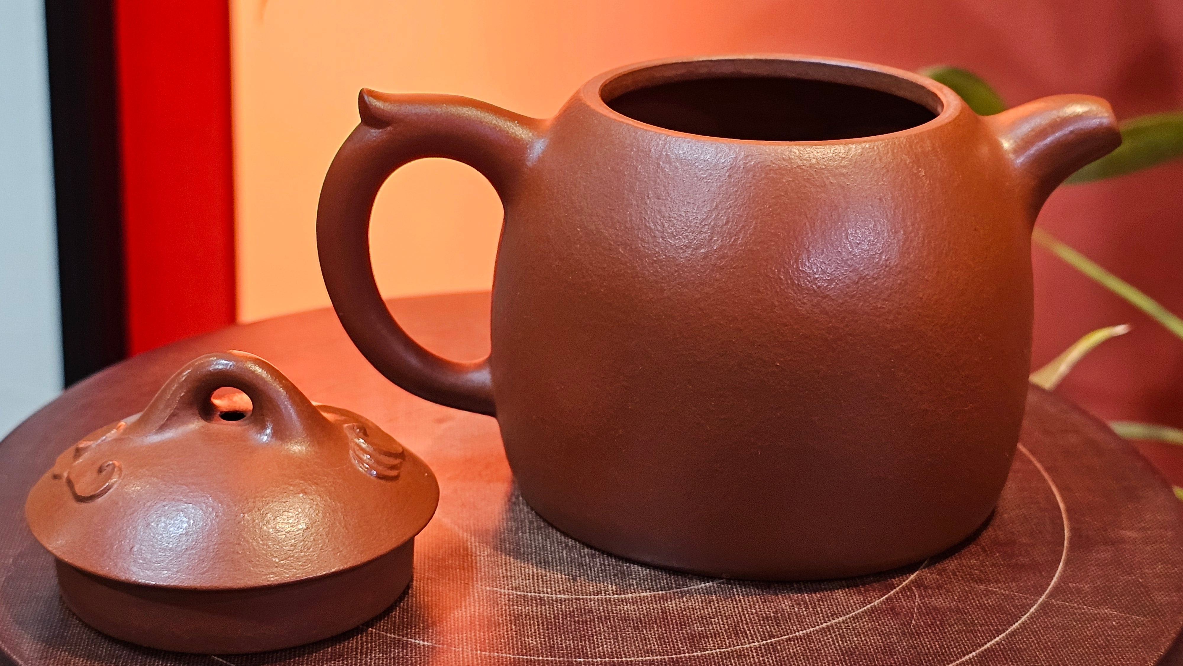 Qin Quan 秦权, with Oriental Clouds Embellishments 云朵贴花工艺, 193.3ml, Xiao Mei Yao Zhu Ni , by Craftsman Chen Yue Fei 陈跃飞 ~!Congratulations to Ms N.C., 0128hrs 22nd August 2025! Los Baños, The Philippines🇵🇭!