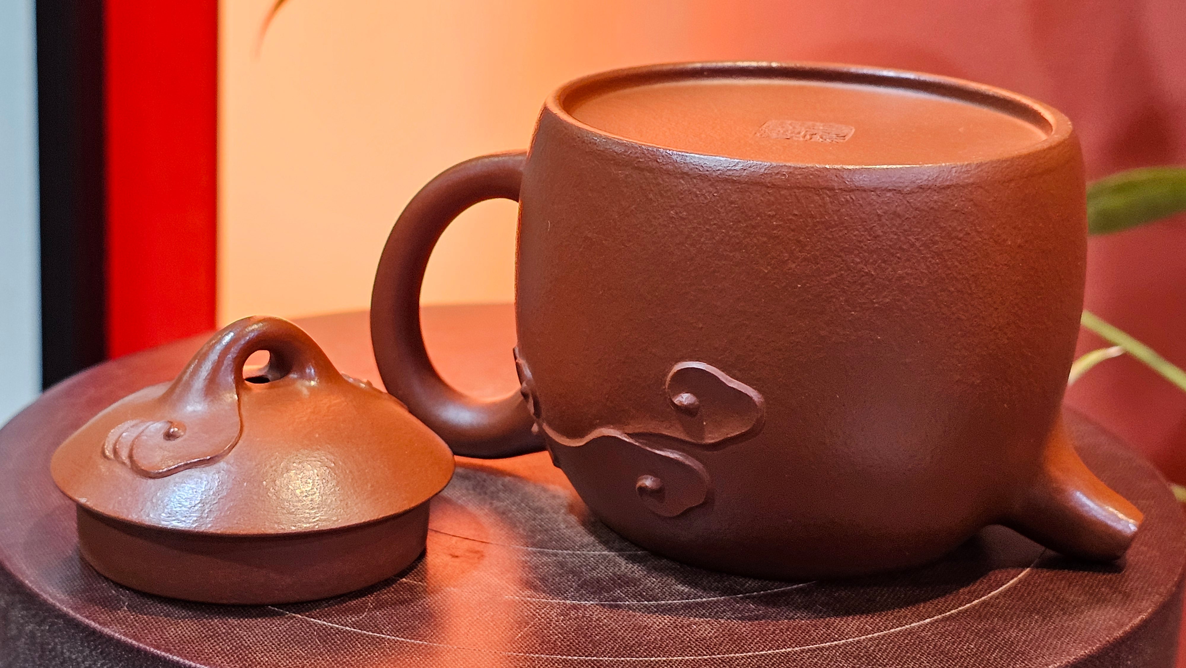 Qin Quan 秦权, with Oriental Clouds Embellishments 云朵贴花工艺, 193.3ml, Xiao Mei Yao Zhu Ni , by Craftsman Chen Yue Fei 陈跃飞 ~!Congratulations to Ms N.C., 0128hrs 22nd August 2025! Los Baños, The Philippines🇵🇭!