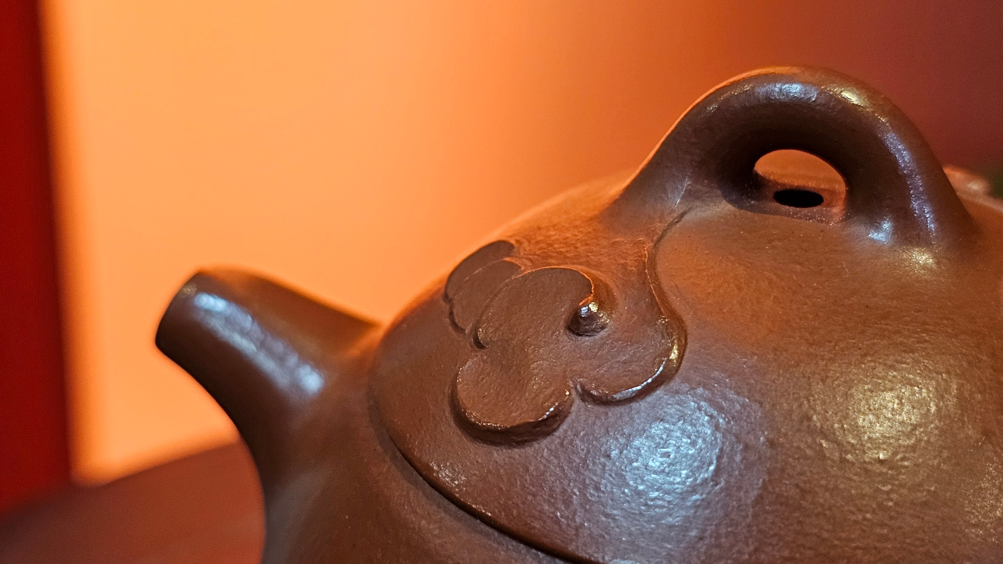 Mini! Qin Quan 秦权, with Oriental Clouds Embellishments 云朵贴花工艺, 111.2ml, Xiao Mei Yao Zhu Ni , by Craftsman Chen Yue Fei 陈跃飞 ~ Congratulations to Mr T.A.! 1131hrs 20th August 2025! Samorin, Slovakia🇸🇰!