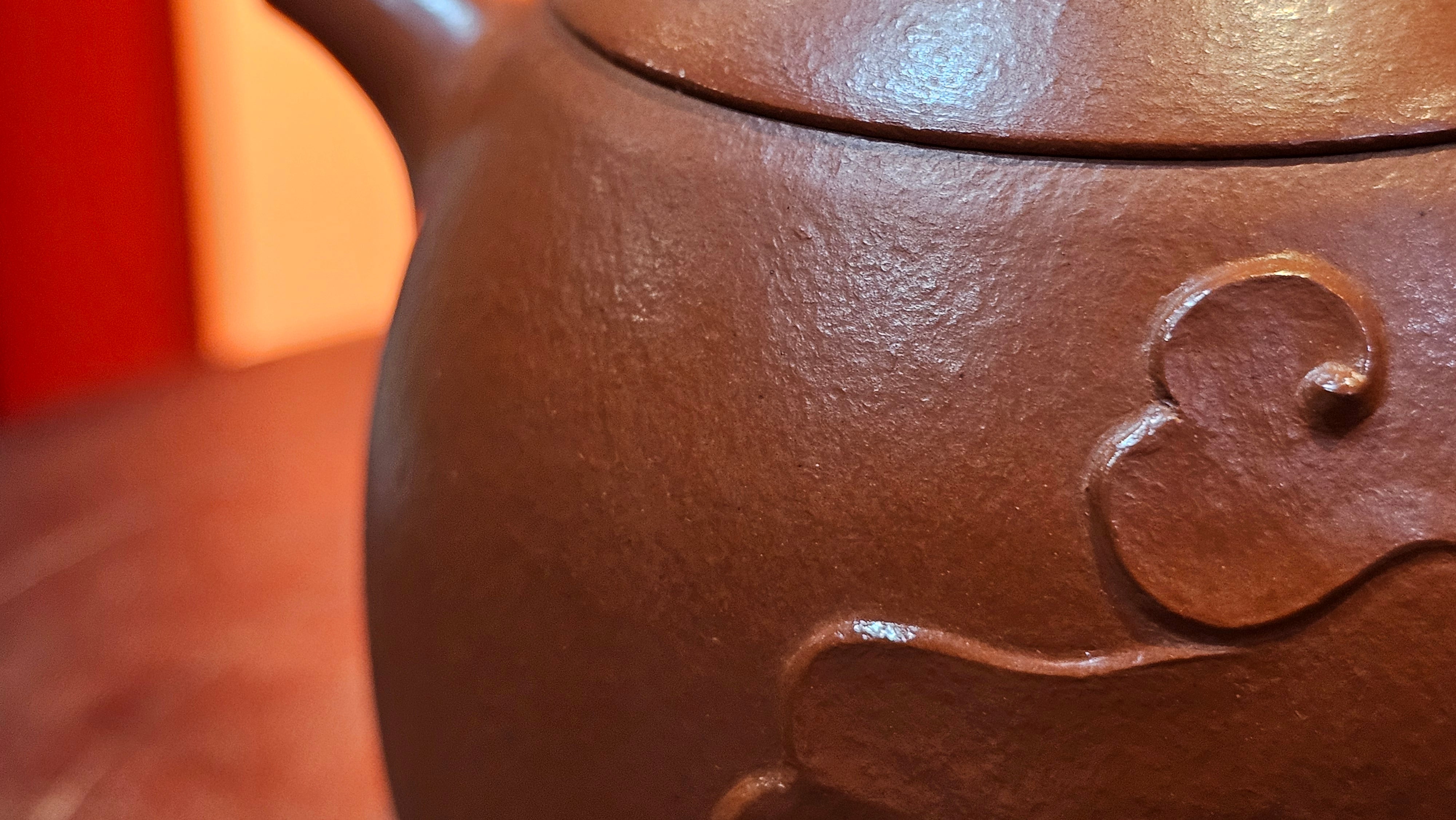 Mini! Qin Quan 秦权, with Oriental Clouds Embellishments 云朵贴花工艺, 111.2ml, Xiao Mei Yao Zhu Ni , by Craftsman Chen Yue Fei 陈跃飞 ~ Congratulations to Mr T.A.! 1131hrs 20th August 2025! Samorin, Slovakia🇸🇰!