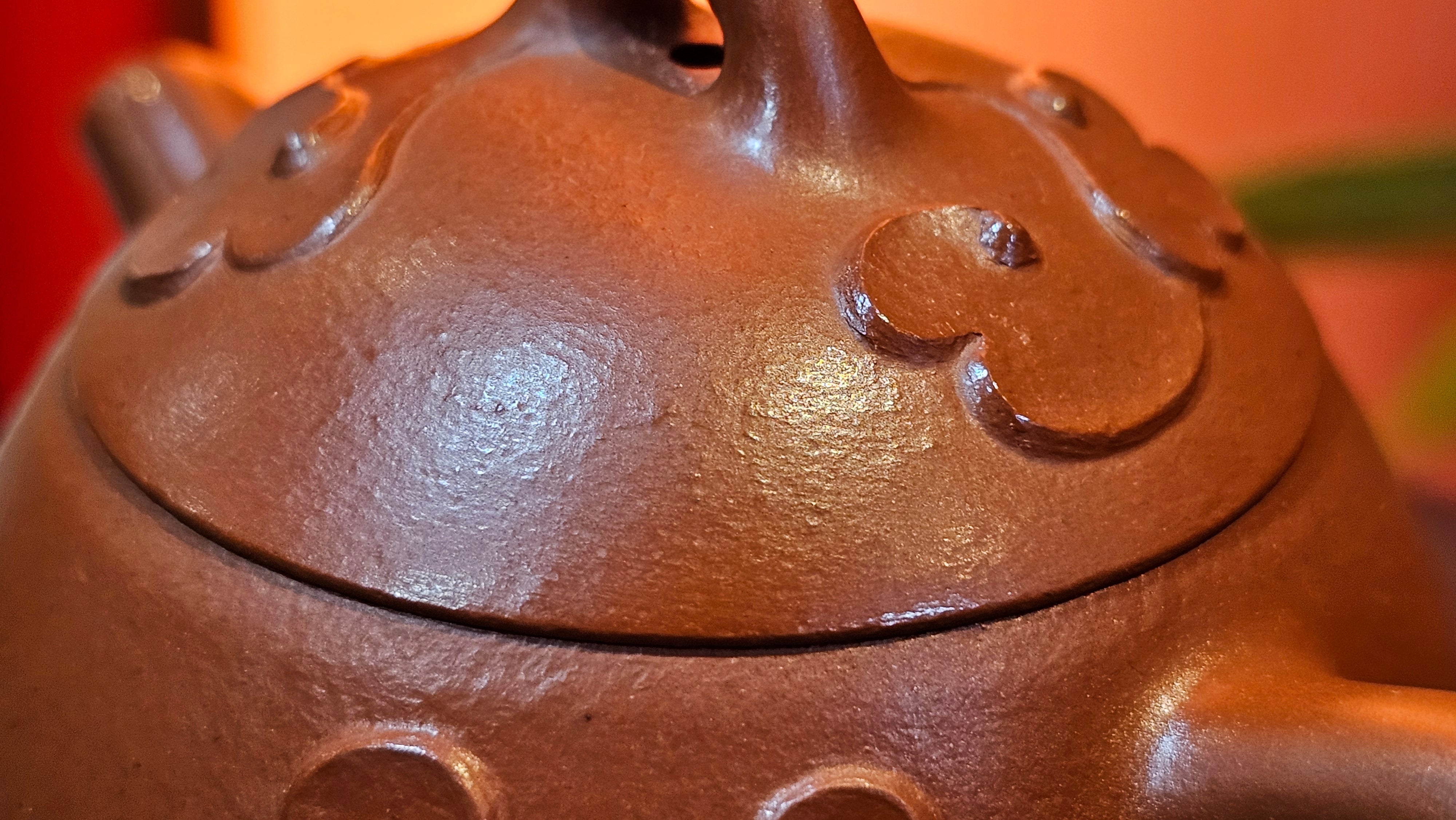 Mini! Qin Quan 秦权, with Oriental Clouds Embellishments 云朵贴花工艺, 111.2ml, Xiao Mei Yao Zhu Ni , by Craftsman Chen Yue Fei 陈跃飞 ~ Congratulations to Mr T.A.! 1131hrs 20th August 2025! Samorin, Slovakia🇸🇰!