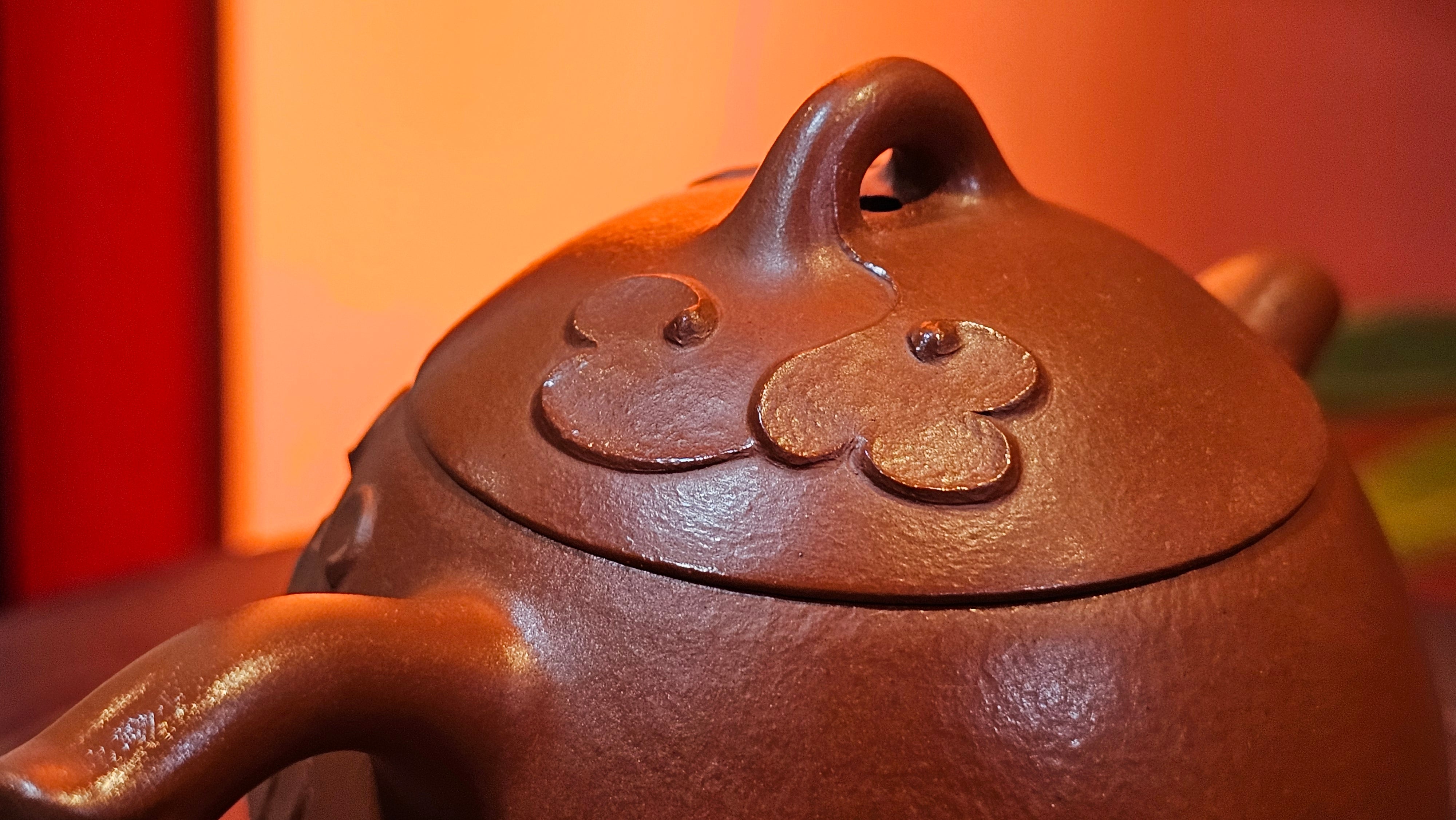 Mini! Qin Quan 秦权, with Oriental Clouds Embellishments 云朵贴花工艺, 111.2ml, Xiao Mei Yao Zhu Ni , by Craftsman Chen Yue Fei 陈跃飞 ~ Congratulations to Mr T.A.! 1131hrs 20th August 2025! Samorin, Slovakia🇸🇰!