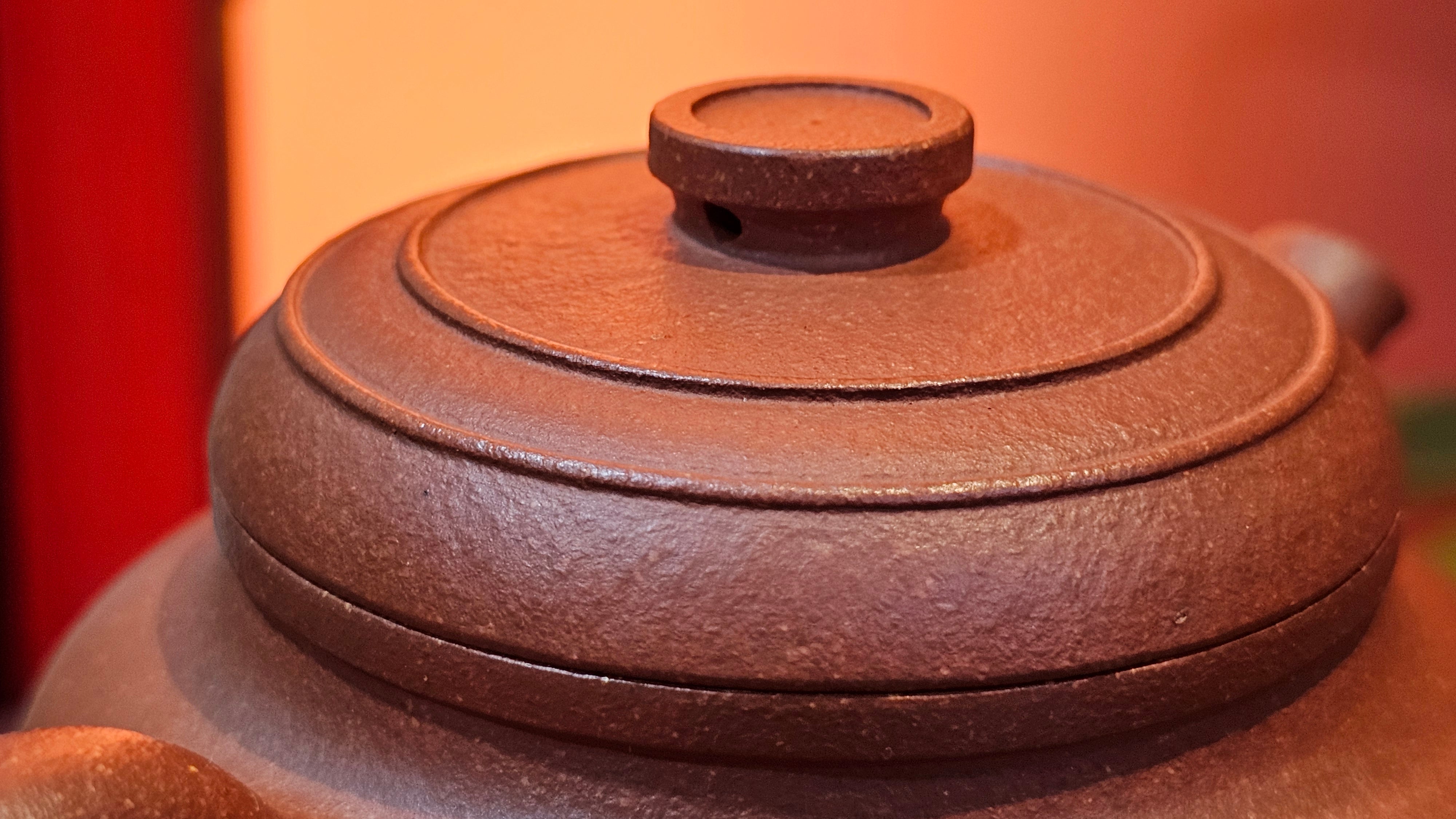 Song Jin Hu《颂金壶》, 156.5ml, Hong Jiang Po Ni 红降坡泥, by Craftsman Chen Gui Zhi 陈桂枝。(Red JiangPoNi rarer than Yellow JiangPoNi, XiaoMeiYao & ZhaoZhuang ZhuNi) ~!Congratulations to Ms A.R.! 0926hrs 19th Sept 2025, Ipswich! U.K.🇬🇧.