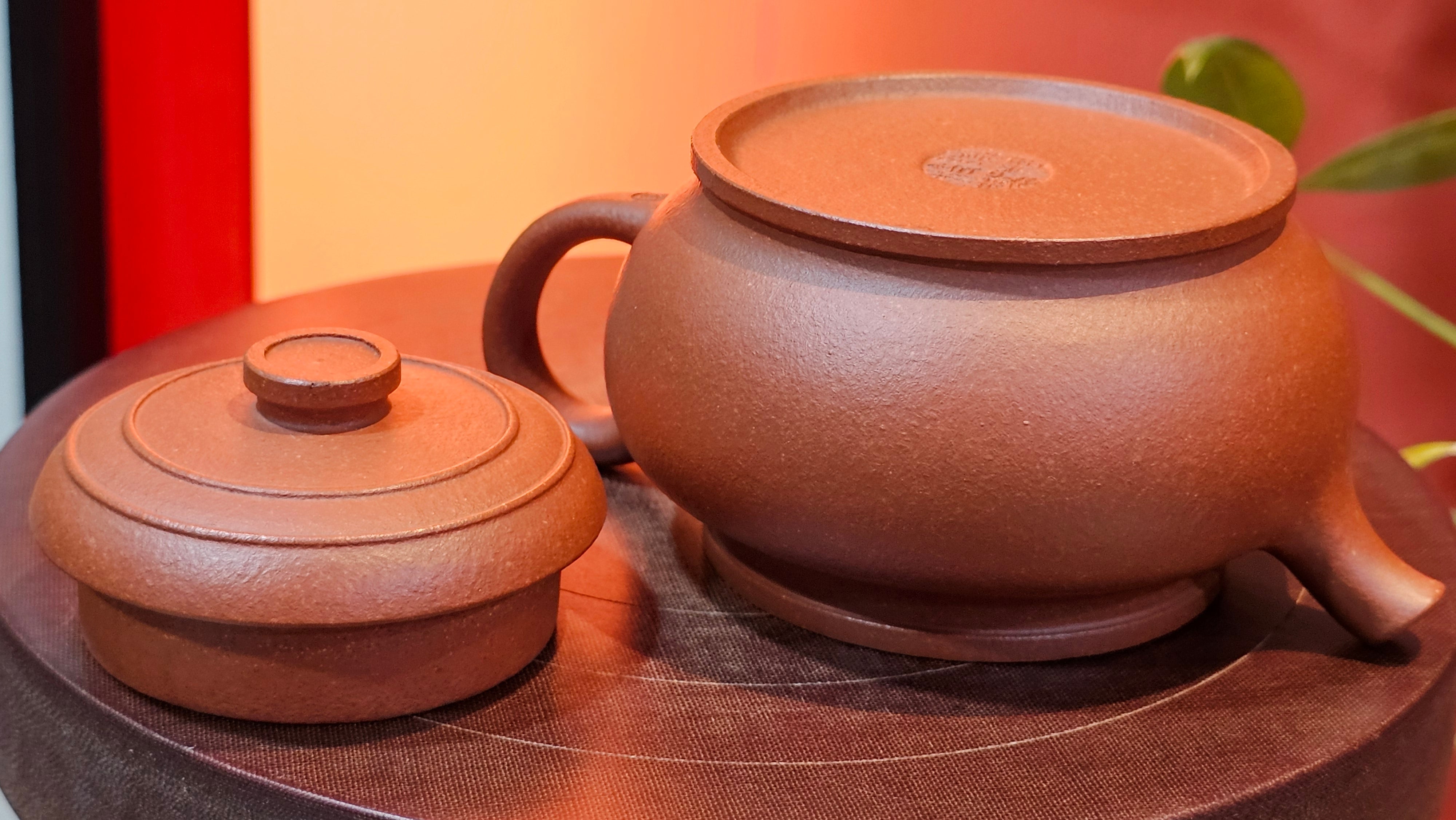 Song Jin Hu《颂金壶》, 156.5ml, Hong Jiang Po Ni 红降坡泥, by Craftsman Chen Gui Zhi 陈桂枝。(Red JiangPoNi rarer than Yellow JiangPoNi, XiaoMeiYao & ZhaoZhuang ZhuNi) ~!Congratulations to Ms A.R.! 0926hrs 19th Sept 2025, Ipswich! U.K.🇬🇧.