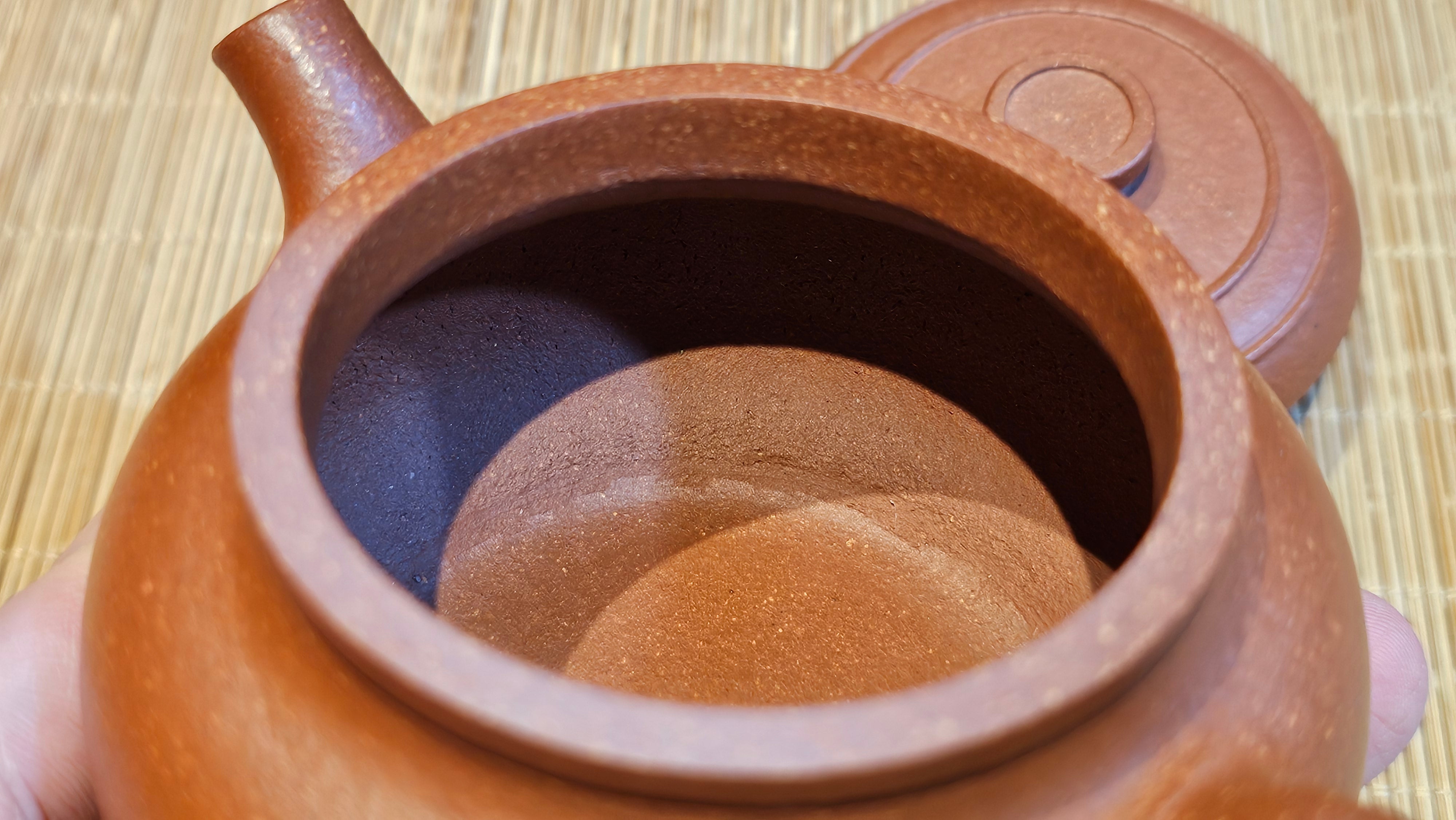 Song Jin Hu《颂金壶》, 156.5ml, Hong Jiang Po Ni 红降坡泥, by Craftsman Chen Gui Zhi 陈桂枝。(Red JiangPoNi rarer than Yellow JiangPoNi, XiaoMeiYao & ZhaoZhuang ZhuNi) ~!Congratulations to Ms A.R.! 0926hrs 19th Sept 2025, Ipswich! U.K.🇬🇧.