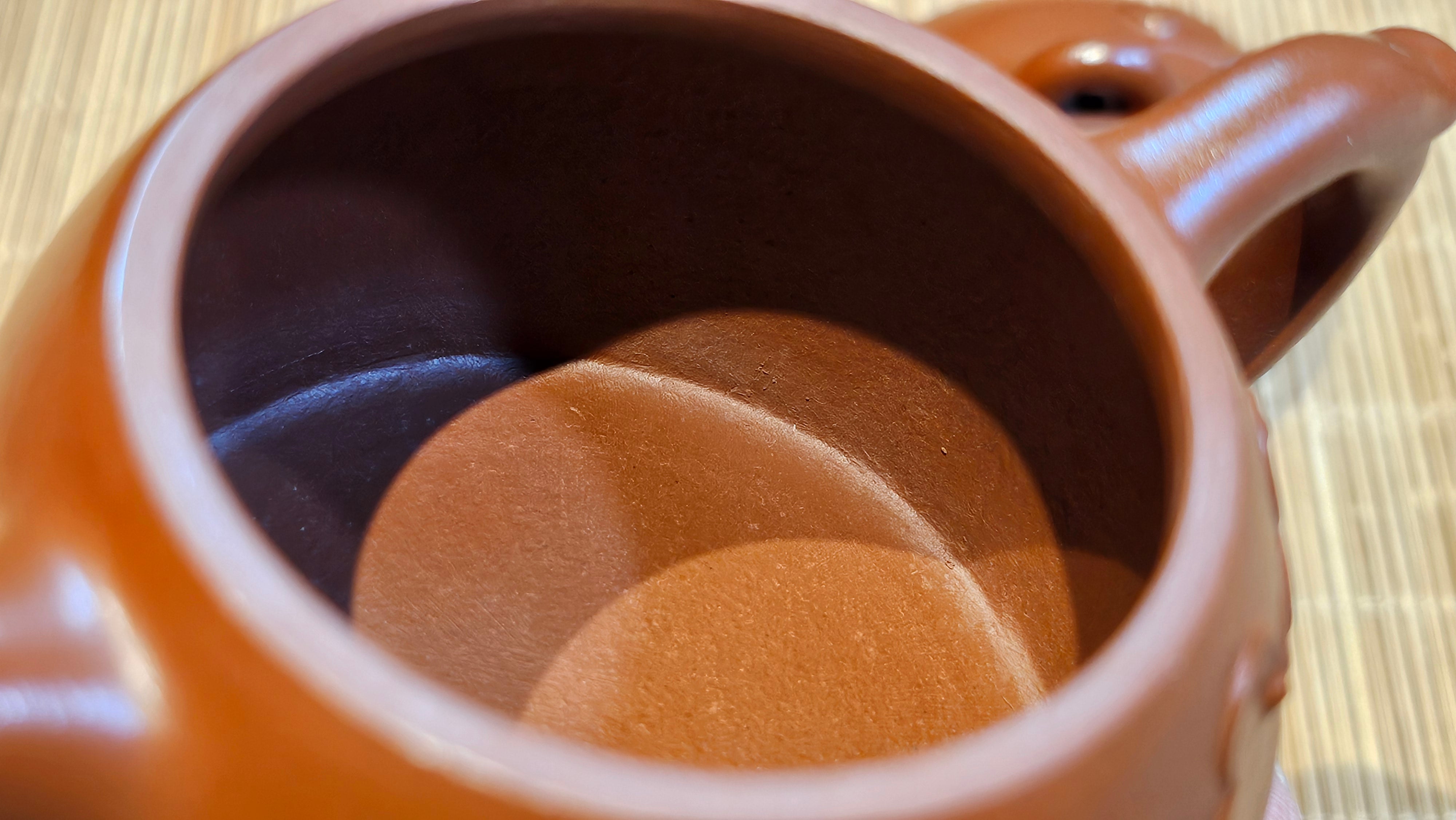 Mini! Qin Quan 秦权, with Oriental Clouds Embellishments 云朵贴花工艺, 111.2ml, Xiao Mei Yao Zhu Ni , by Craftsman Chen Yue Fei 陈跃飞 ~ Congratulations to Mr T.A.! 1131hrs 20th August 2025! Samorin, Slovakia🇸🇰!