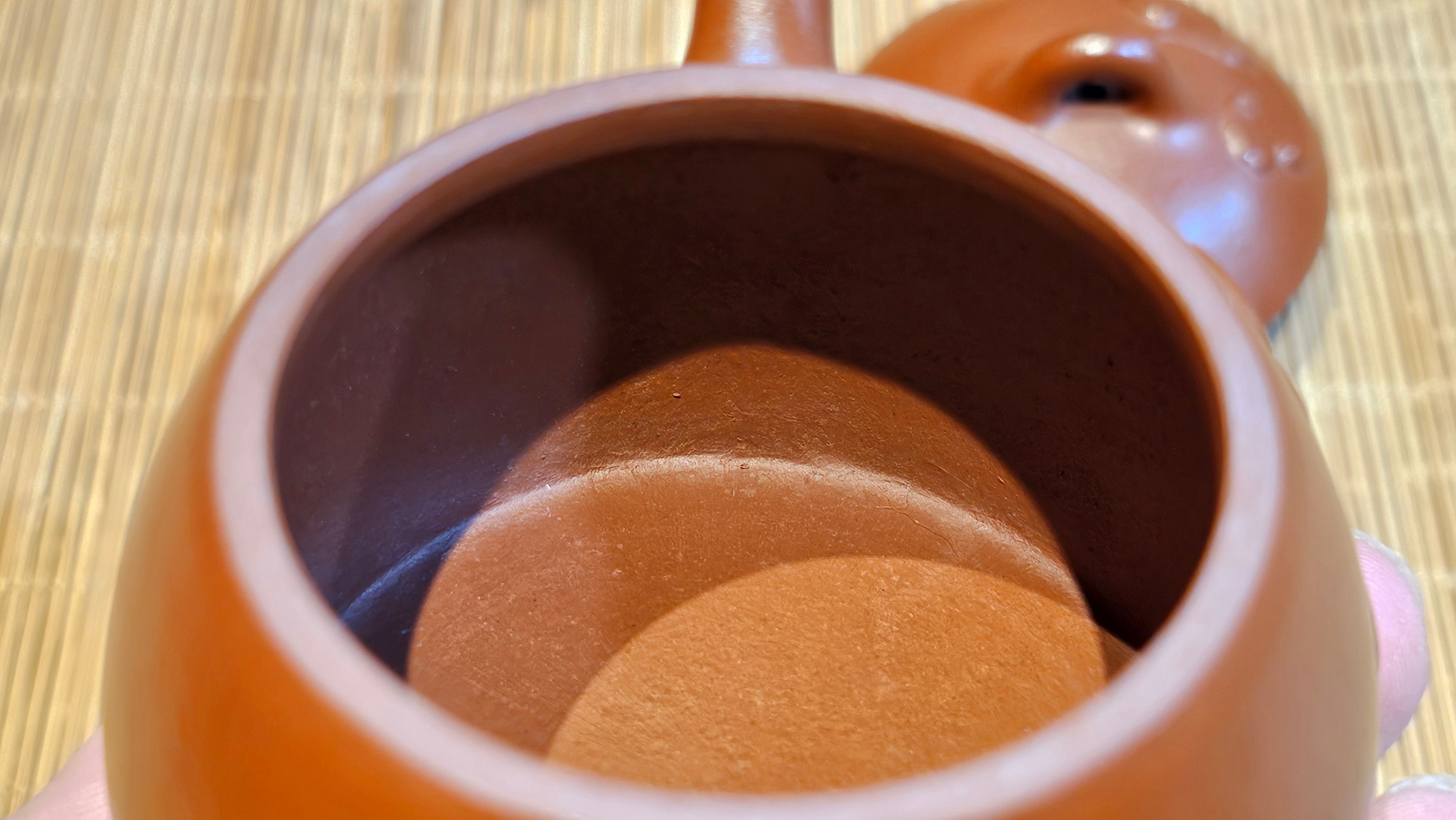 Mini! Qin Quan 秦权, with Oriental Clouds Embellishments 云朵贴花工艺, 111.2ml, Xiao Mei Yao Zhu Ni , by Craftsman Chen Yue Fei 陈跃飞 ~ Congratulations to Mr T.A.! 1131hrs 20th August 2025! Samorin, Slovakia🇸🇰!