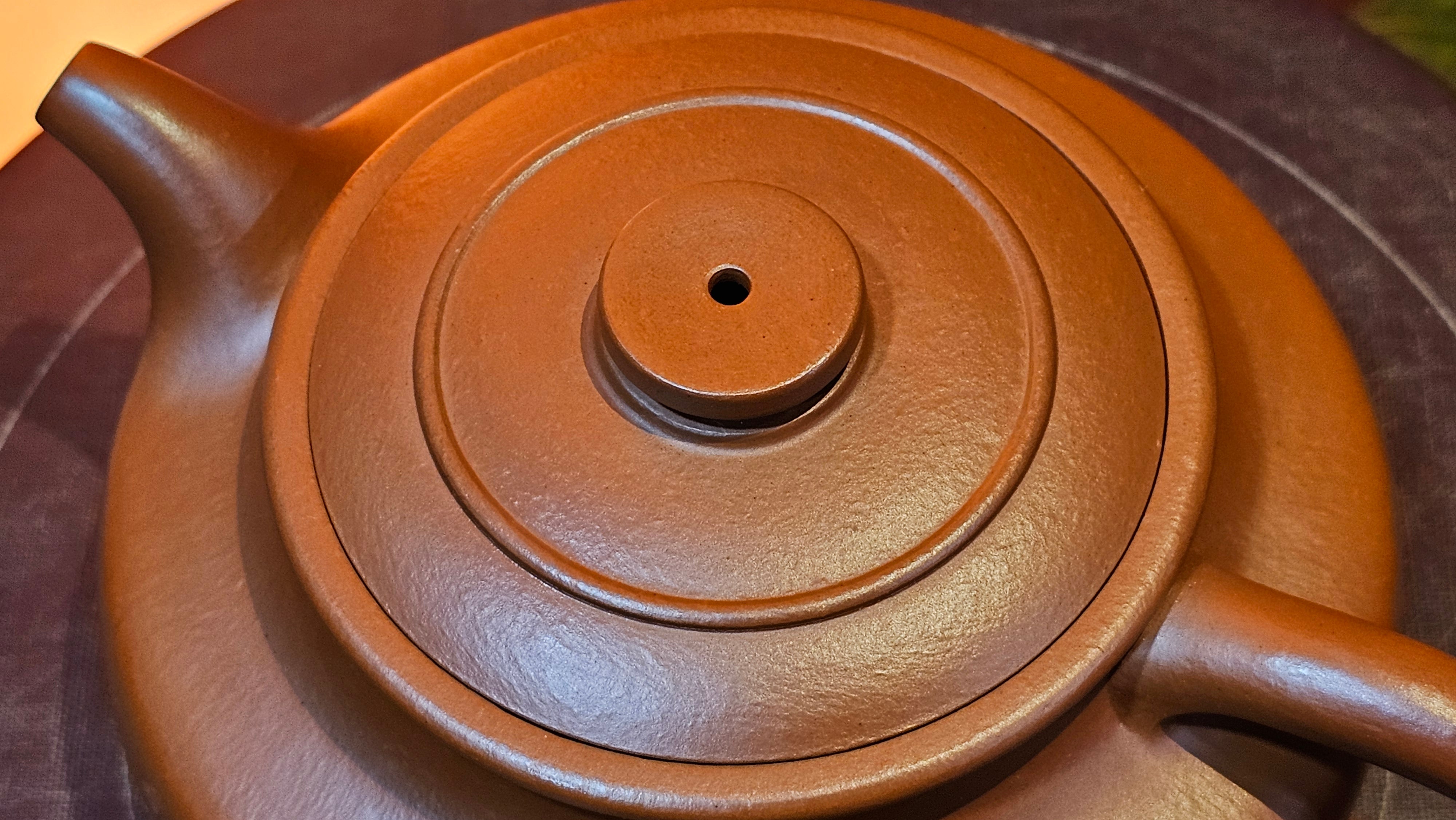 Hua Ting 华庭, 203.8ml (complex, large: 14cm long, 10cm wide), Xiao Mei Yao Zhu Ni 小煤窑朱泥,  by Craftsman Chen Yue Fei 陈跃飞, Engraving by Craftsman Yi De Shu 一德书 ~ Congratulations to Mr T.M.! 1229hrs 11th Sept 2025, Casper, WY!