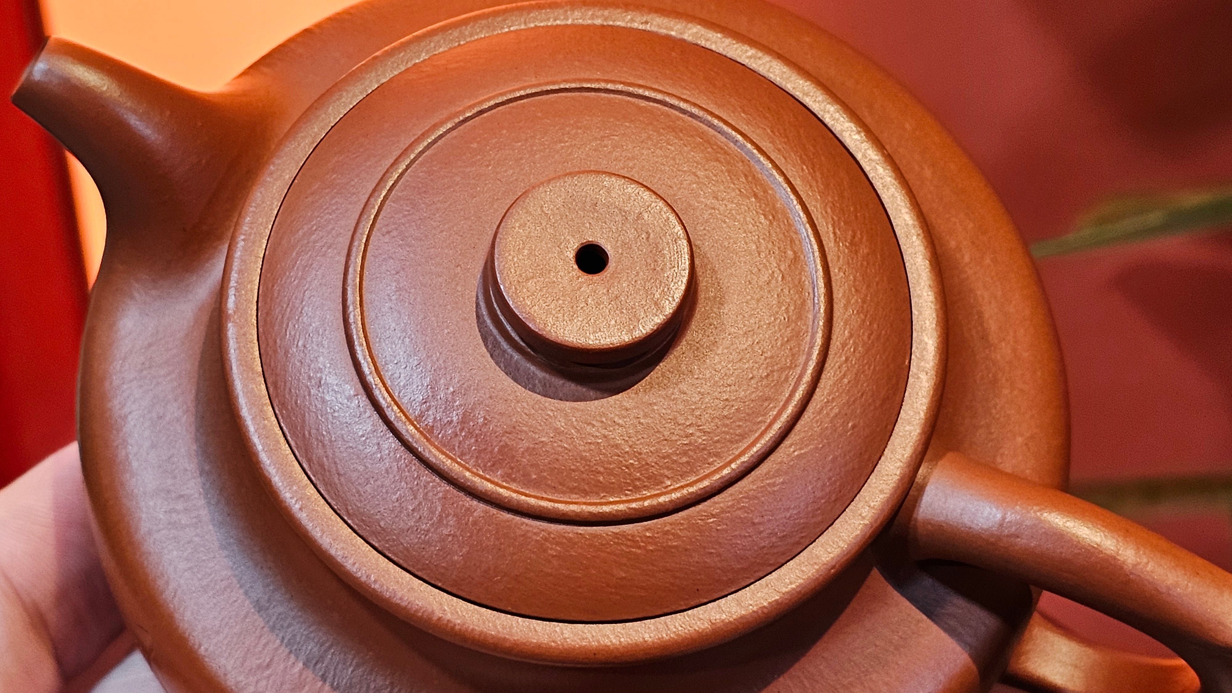 Hua Ting 华庭, 203.8ml (complex, large: 14cm long, 10cm wide), Xiao Mei Yao Zhu Ni 小煤窑朱泥,  by Craftsman Chen Yue Fei 陈跃飞, Engraving by Craftsman Yi De Shu 一德书 ~ Congratulations to Mr T.M.! 1229hrs 11th Sept 2025, Casper, WY!