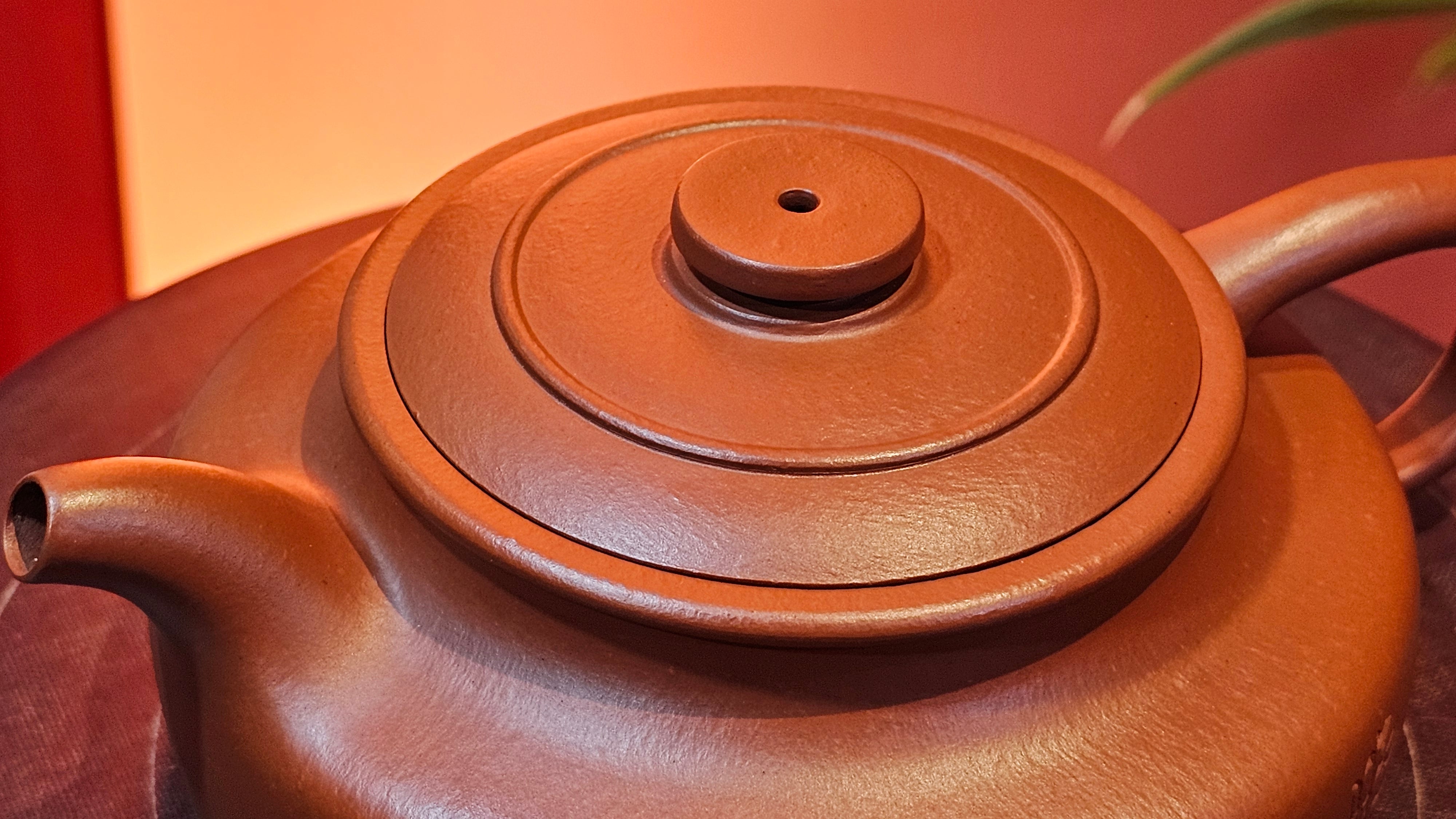 Hua Ting 华庭, 203.8ml (complex, large: 14cm long, 10cm wide), Xiao Mei Yao Zhu Ni 小煤窑朱泥,  by Craftsman Chen Yue Fei 陈跃飞, Engraving by Craftsman Yi De Shu 一德书 ~ Congratulations to Mr T.M.! 1229hrs 11th Sept 2025, Casper, WY!