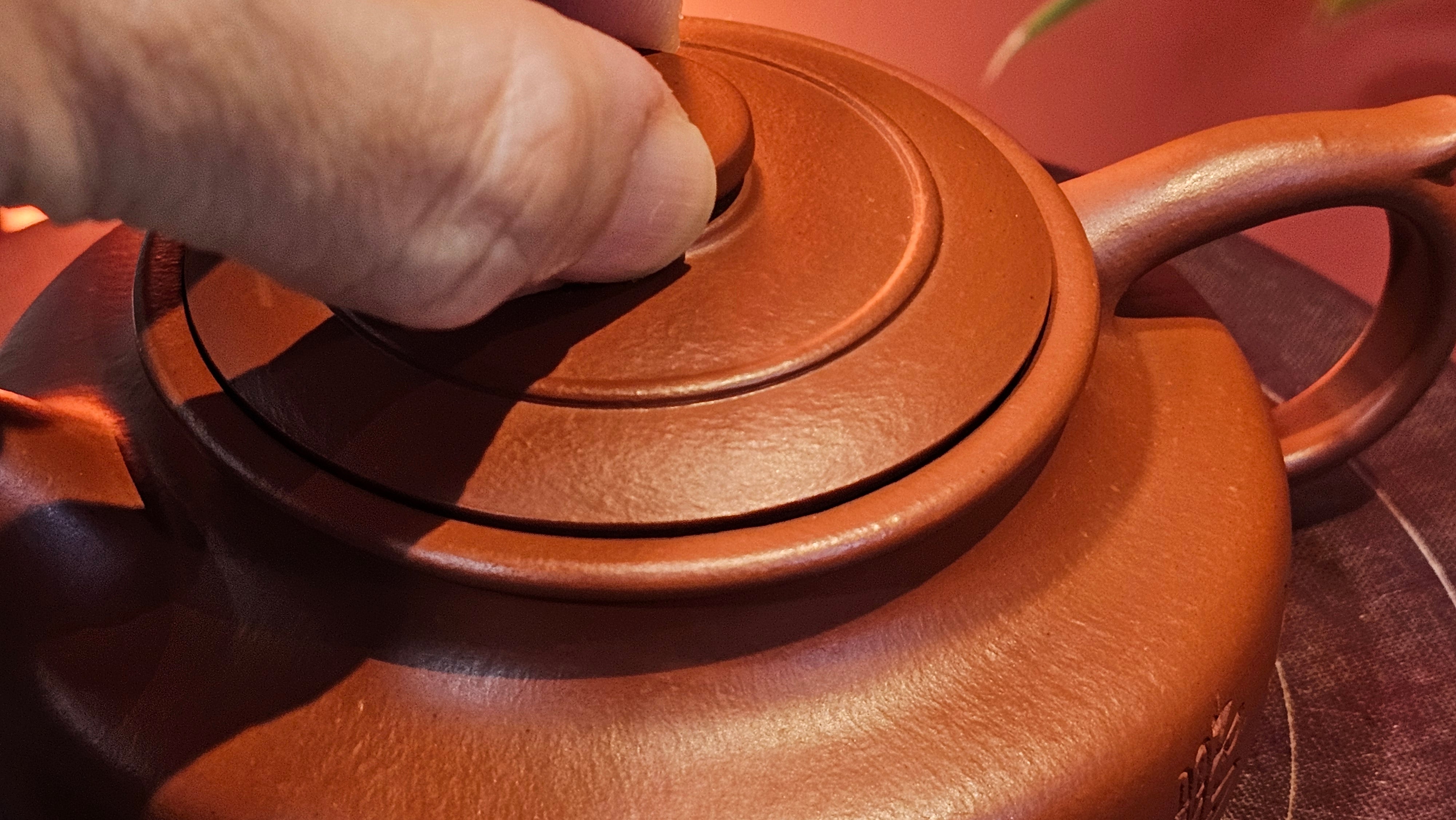 Hua Ting 华庭, 203.8ml (complex, large: 14cm long, 10cm wide), Xiao Mei Yao Zhu Ni 小煤窑朱泥,  by Craftsman Chen Yue Fei 陈跃飞, Engraving by Craftsman Yi De Shu 一德书 ~ Congratulations to Mr T.M.! 1229hrs 11th Sept 2025, Casper, WY!