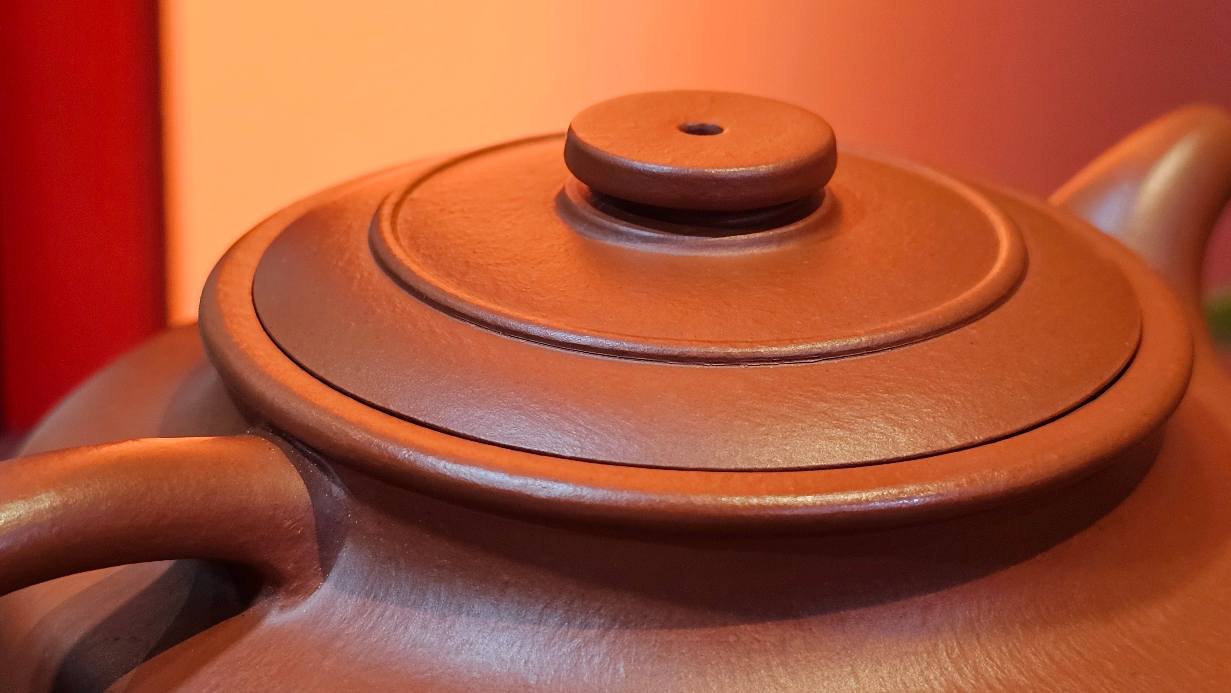 Hua Ting 华庭, 203.8ml (complex, large: 14cm long, 10cm wide), Xiao Mei Yao Zhu Ni 小煤窑朱泥,  by Craftsman Chen Yue Fei 陈跃飞, Engraving by Craftsman Yi De Shu 一德书 ~ Congratulations to Mr T.M.! 1229hrs 11th Sept 2025, Casper, WY!