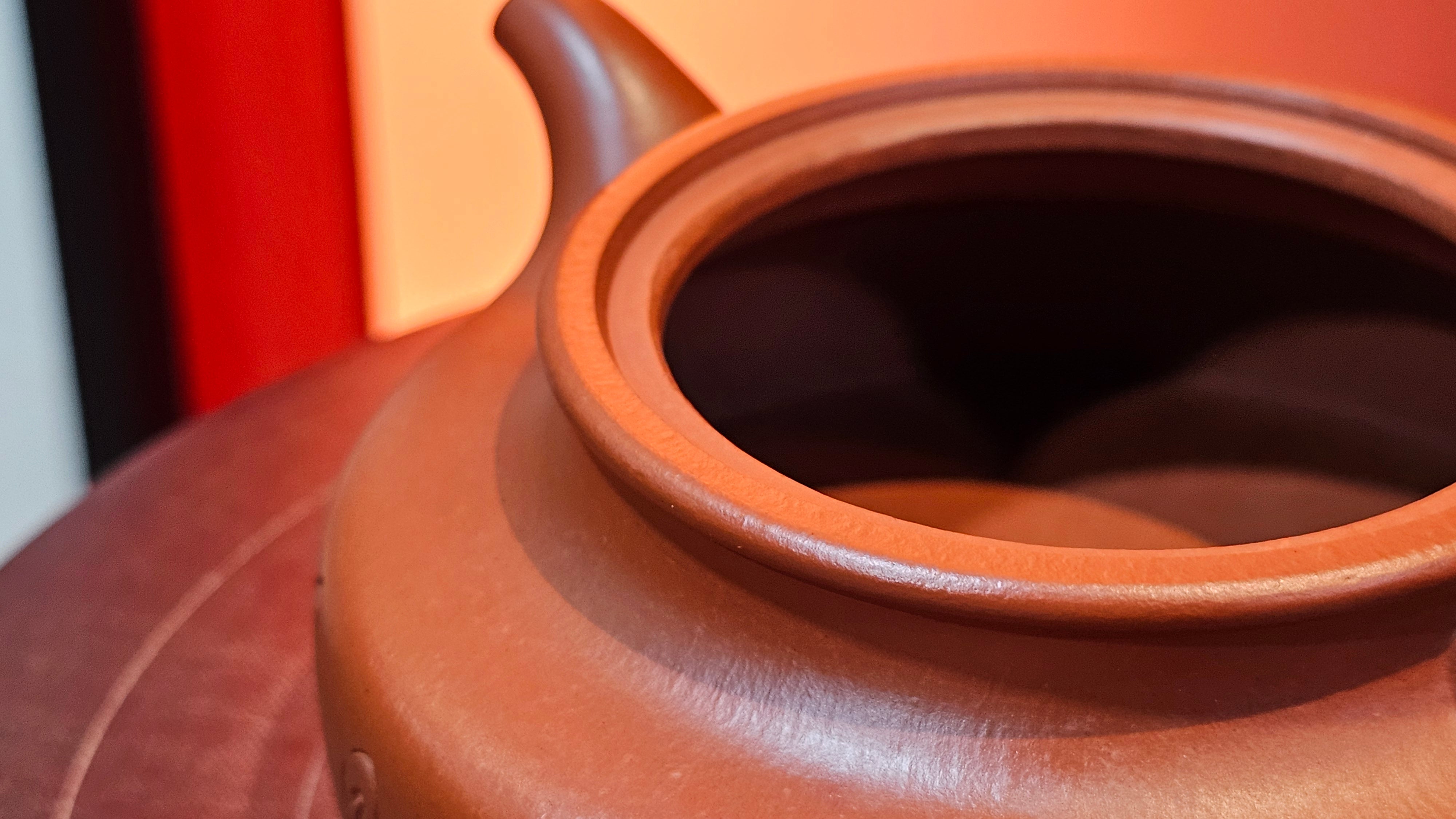 Hua Ting 华庭, 203.8ml (complex, large: 14cm long, 10cm wide), Xiao Mei Yao Zhu Ni 小煤窑朱泥,  by Craftsman Chen Yue Fei 陈跃飞, Engraving by Craftsman Yi De Shu 一德书 ~ Congratulations to Mr T.M.! 1229hrs 11th Sept 2025, Casper, WY!