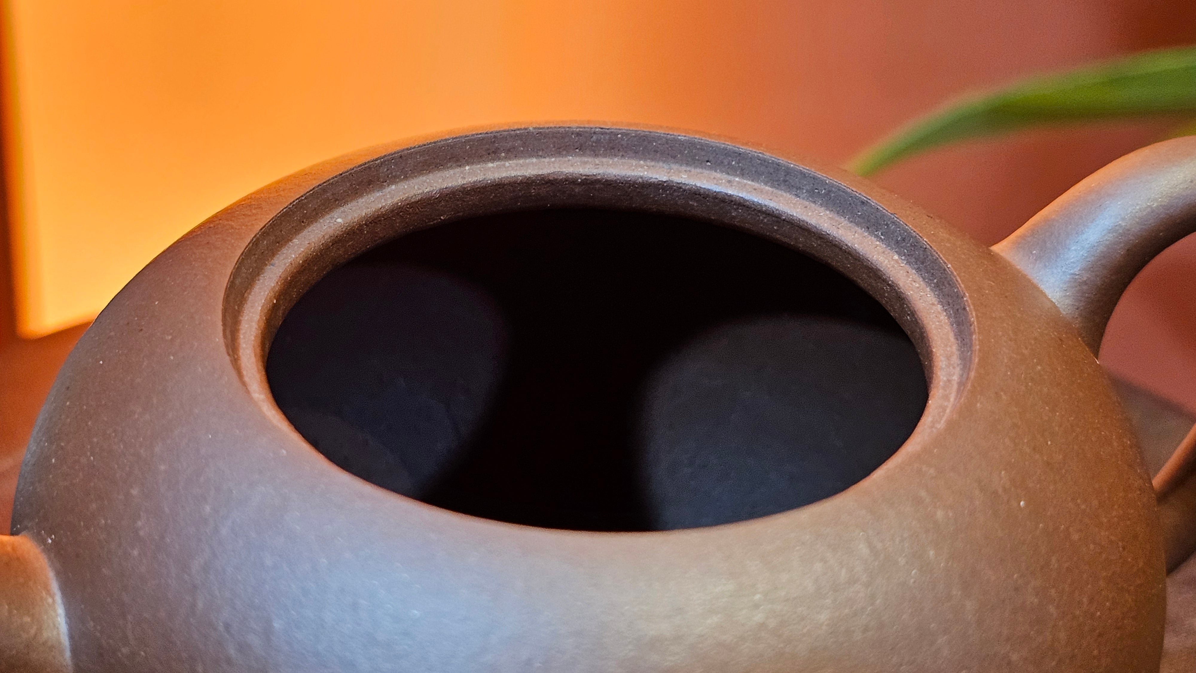 Shui Ping 水平, 160.6ml, Di Cao Qing Zi Ni 底槽青紫泥, by Craftsman Gu Xiao Ming 顾小明 ~ Congratulations!to Mr M.R.! 0004hrs 22nd August 2025, Leicester, UK🇬🇧.