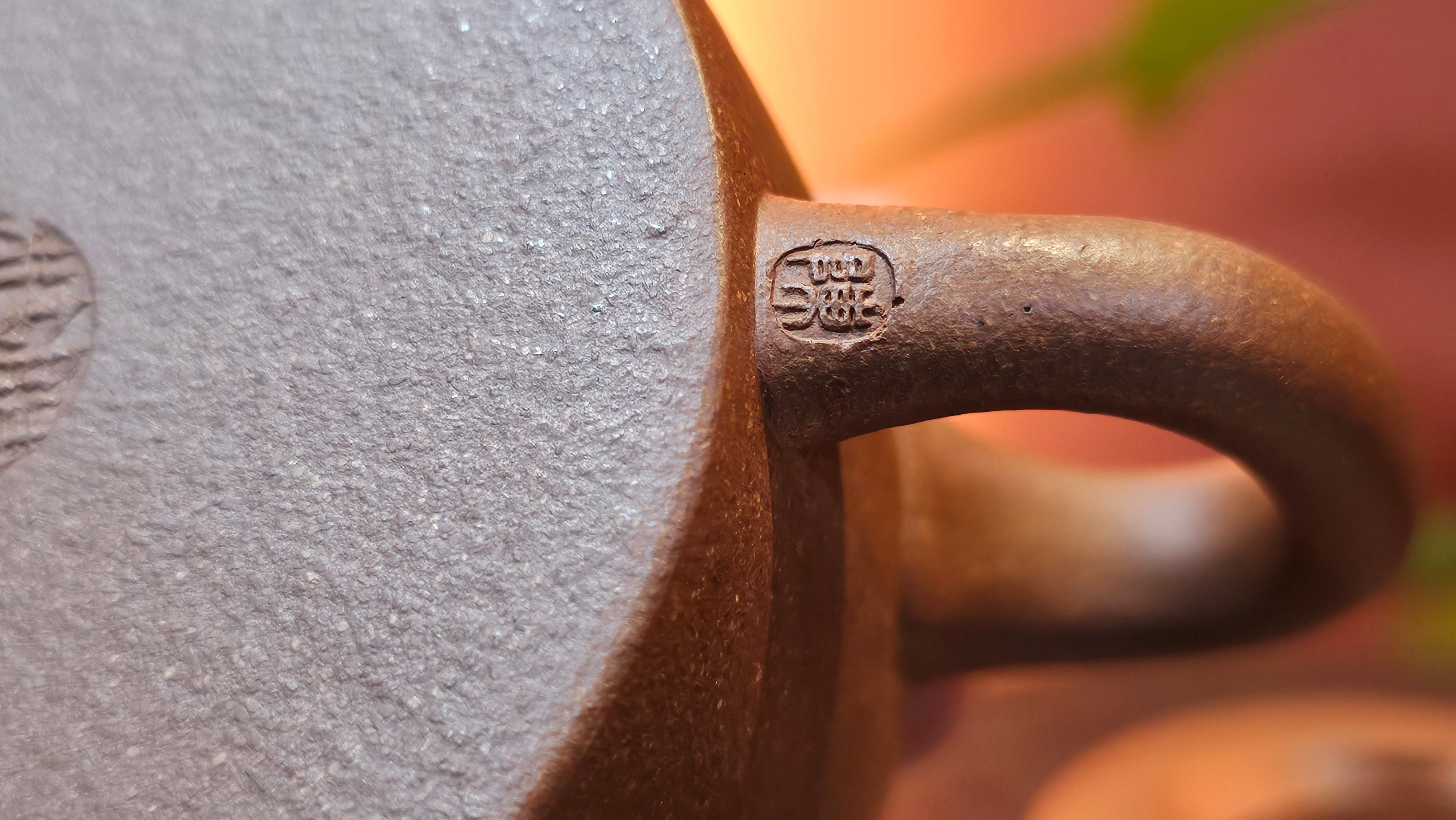 Han Wa 汉瓦 (Classic Standard Han Wa), 167.9ml, Hong Jiang Po Ni, by Craftsman Chen Gui Zhi 陈桂枝 (Red JiangPoNi rarer than Yellow JiangPoNi, XiaoMeiYao & ZhaoZhuang ZhuNi) ~ Congratulations!to Mr S.S.! 1401hrs 24th Sept 2025! India🇮🇳!