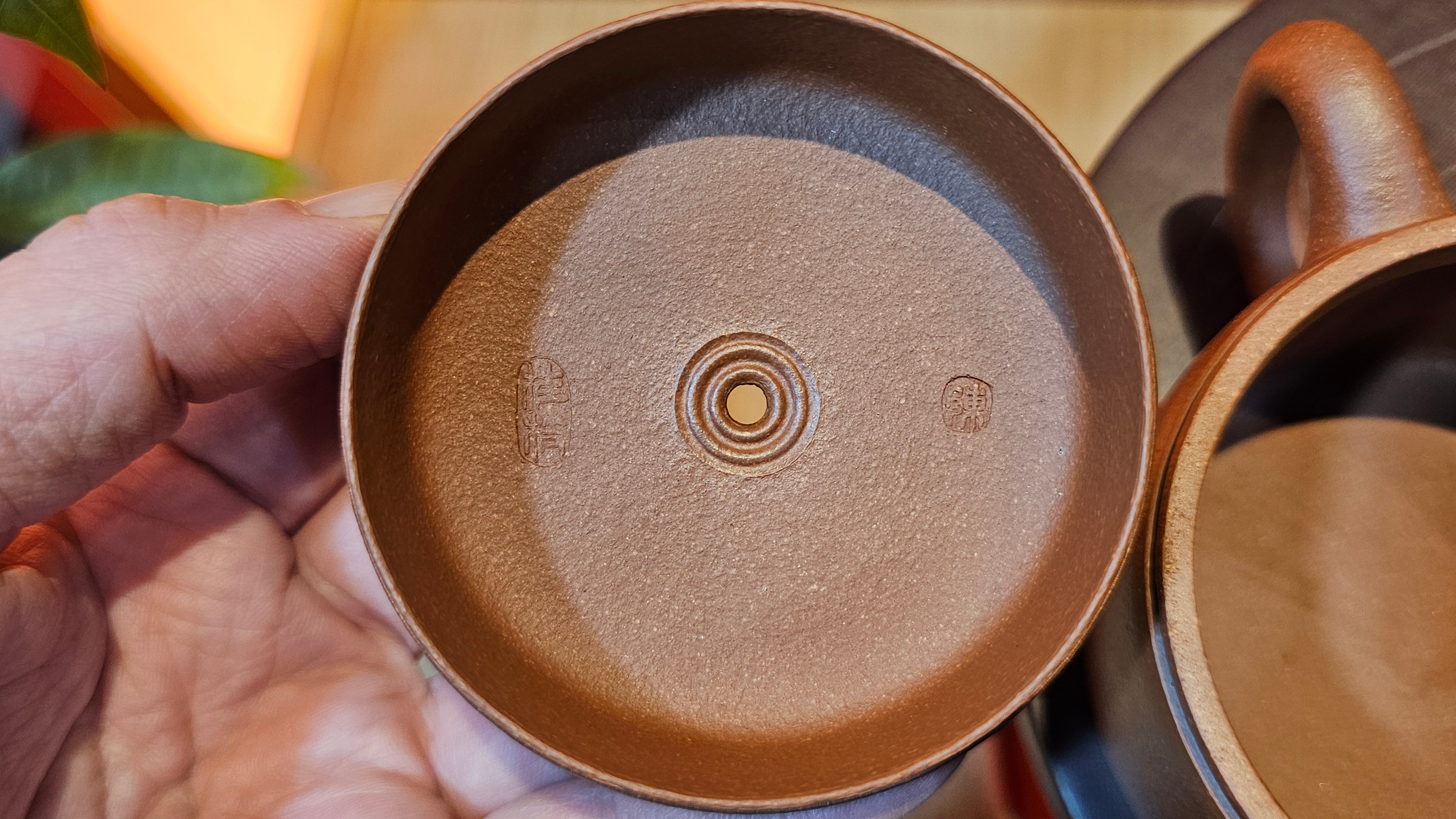 Han Wa 汉瓦 (Classic Standard Han Wa), 167.9ml, Hong Jiang Po Ni, by Craftsman Chen Gui Zhi 陈桂枝 (Red JiangPoNi rarer than Yellow JiangPoNi, XiaoMeiYao & ZhaoZhuang ZhuNi) ~ Congratulations!to Mr S.S.! 1401hrs 24th Sept 2025! India🇮🇳!