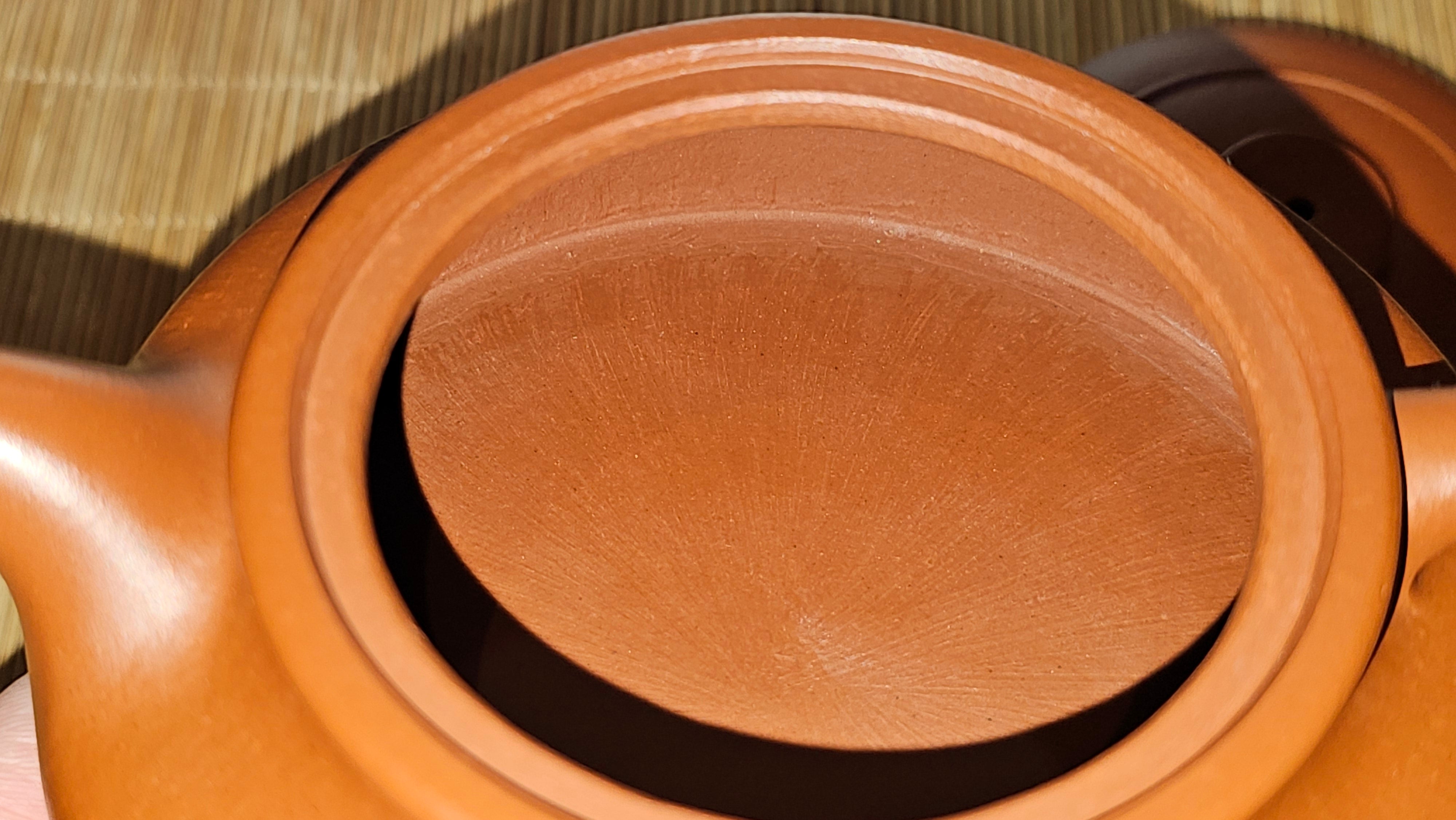 Hua Ting 华庭, 203.8ml (complex, large: 14cm long, 10cm wide), Xiao Mei Yao Zhu Ni 小煤窑朱泥,  by Craftsman Chen Yue Fei 陈跃飞, Engraving by Craftsman Yi De Shu 一德书 ~ Congratulations to Mr T.M.! 1229hrs 11th Sept 2025, Casper, WY!