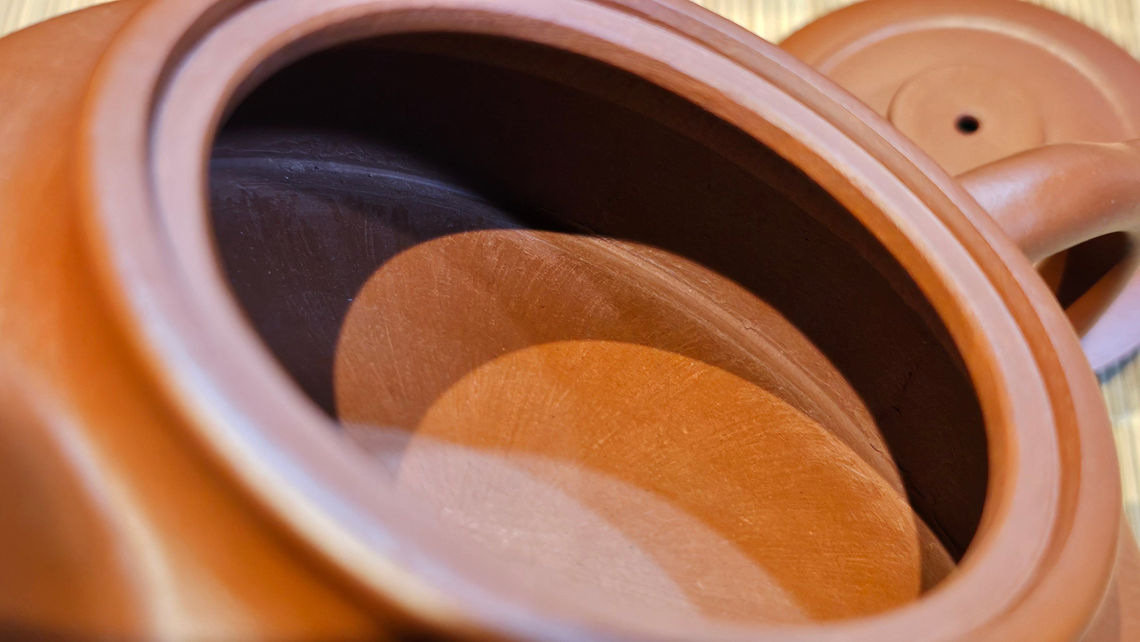 Hua Ting 华庭, 203.8ml (complex, large: 14cm long, 10cm wide), Xiao Mei Yao Zhu Ni 小煤窑朱泥,  by Craftsman Chen Yue Fei 陈跃飞, Engraving by Craftsman Yi De Shu 一德书 ~ Congratulations to Mr T.M.! 1229hrs 11th Sept 2025, Casper, WY!