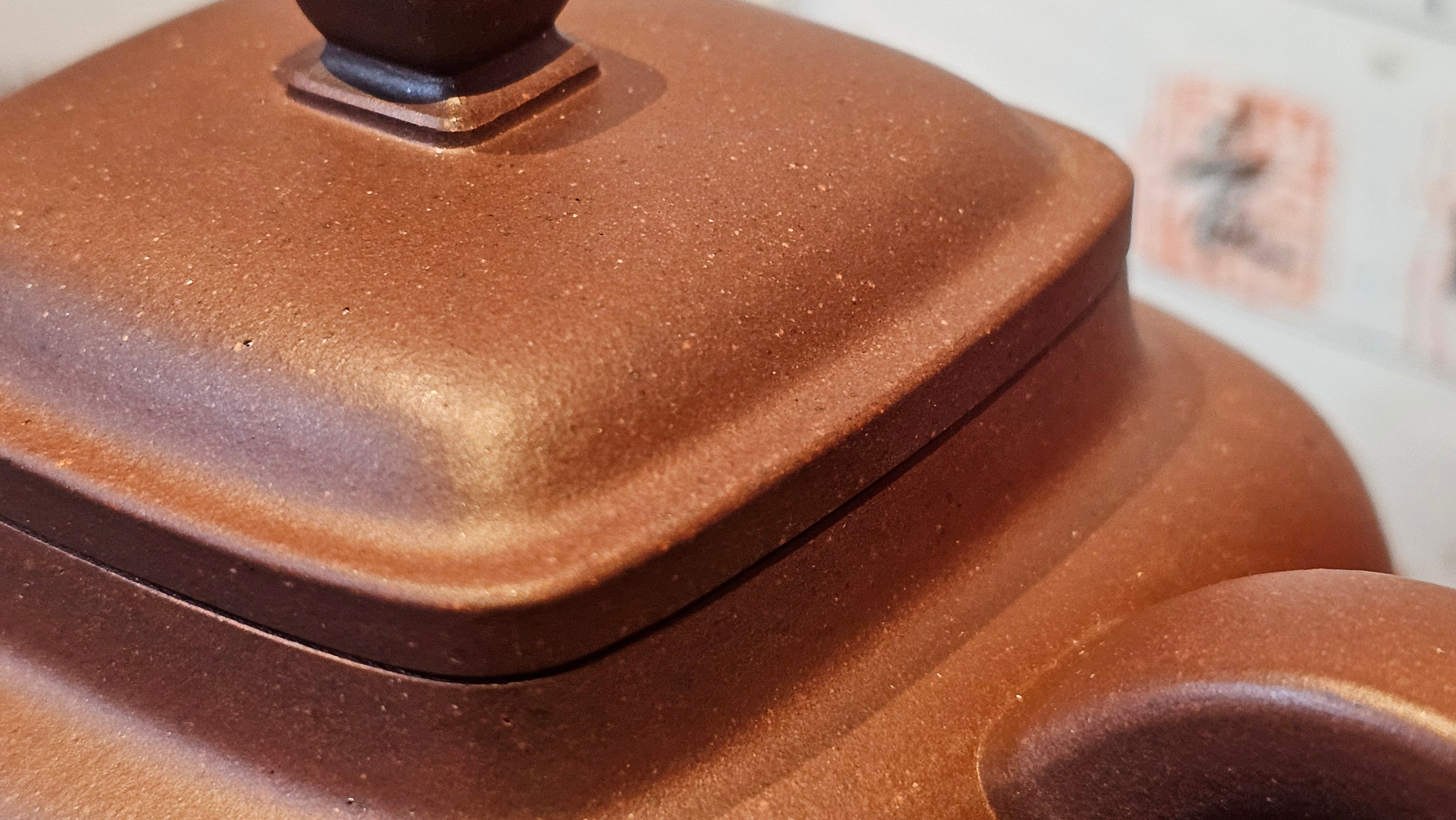 《鸣远四方》"Ming Yuan Si Fang", 348.9ml, Di Cao Qing Zi Ni 底槽青紫泥, by L2A Senior Consummate Artist Yuan Hui 袁辉 ~ Congratulations!to Dr L.L., 0858hrs 24th August 2025, Ventura, CA!