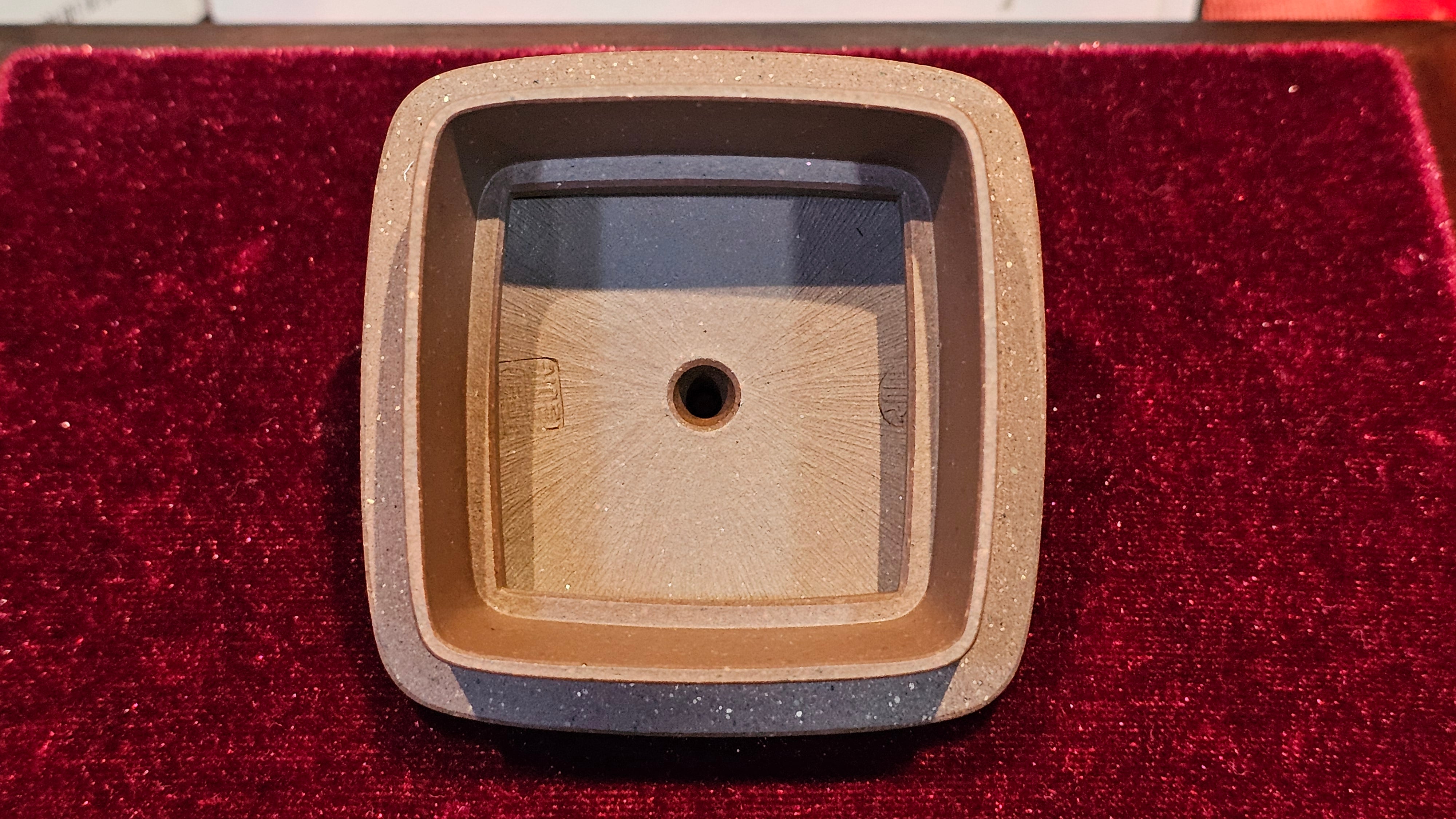 《鸣远四方》"Ming Yuan Si Fang", 348.9ml, Di Cao Qing Zi Ni 底槽青紫泥, by L2A Senior Consummate Artist Yuan Hui 袁辉 ~ Congratulations!to Dr L.L., 0858hrs 24th August 2025, Ventura, CA!