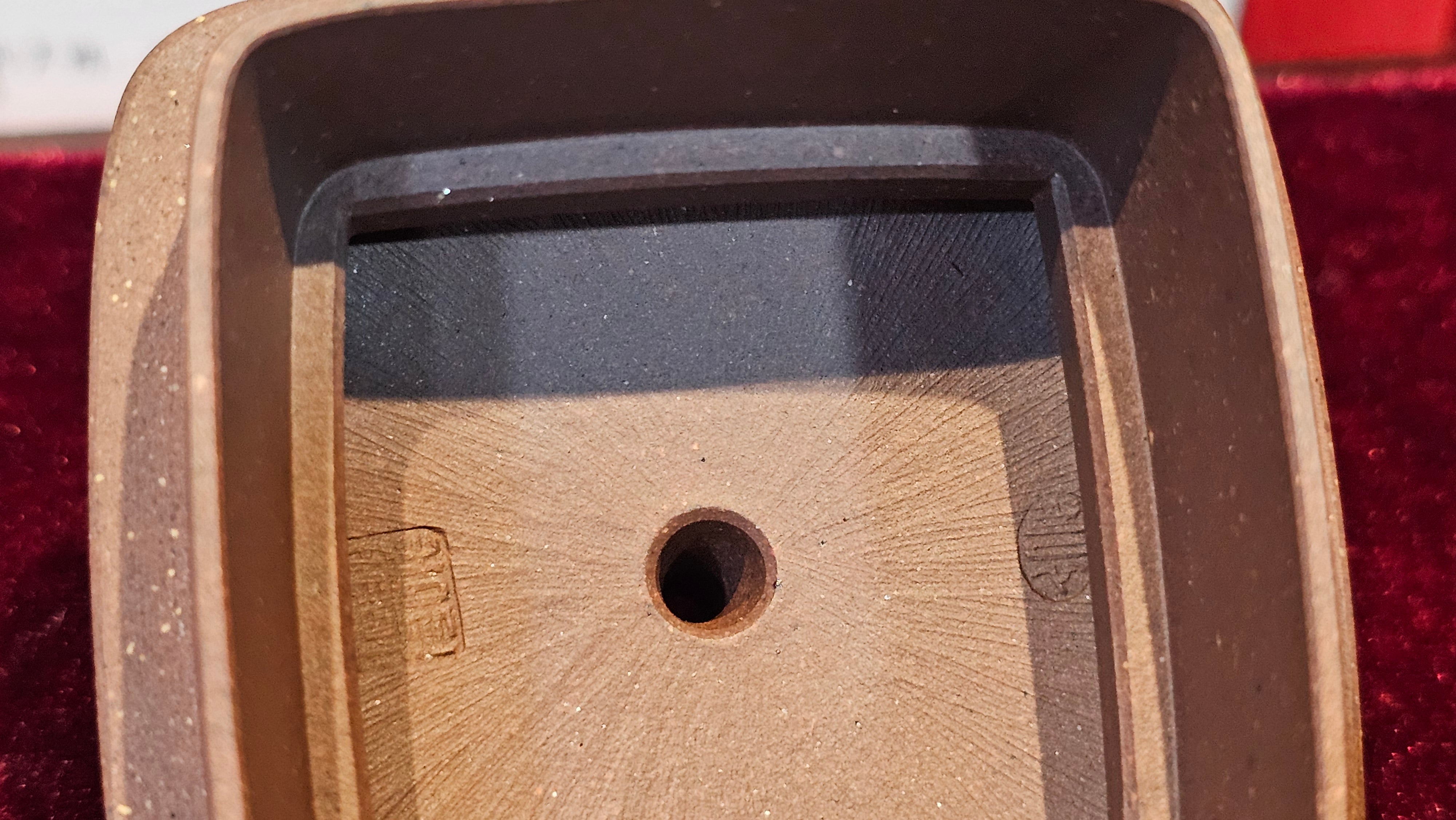 《鸣远四方》"Ming Yuan Si Fang", 348.9ml, Di Cao Qing Zi Ni 底槽青紫泥, by L2A Senior Consummate Artist Yuan Hui 袁辉 ~ Congratulations!to Dr L.L., 0858hrs 24th August 2025, Ventura, CA!