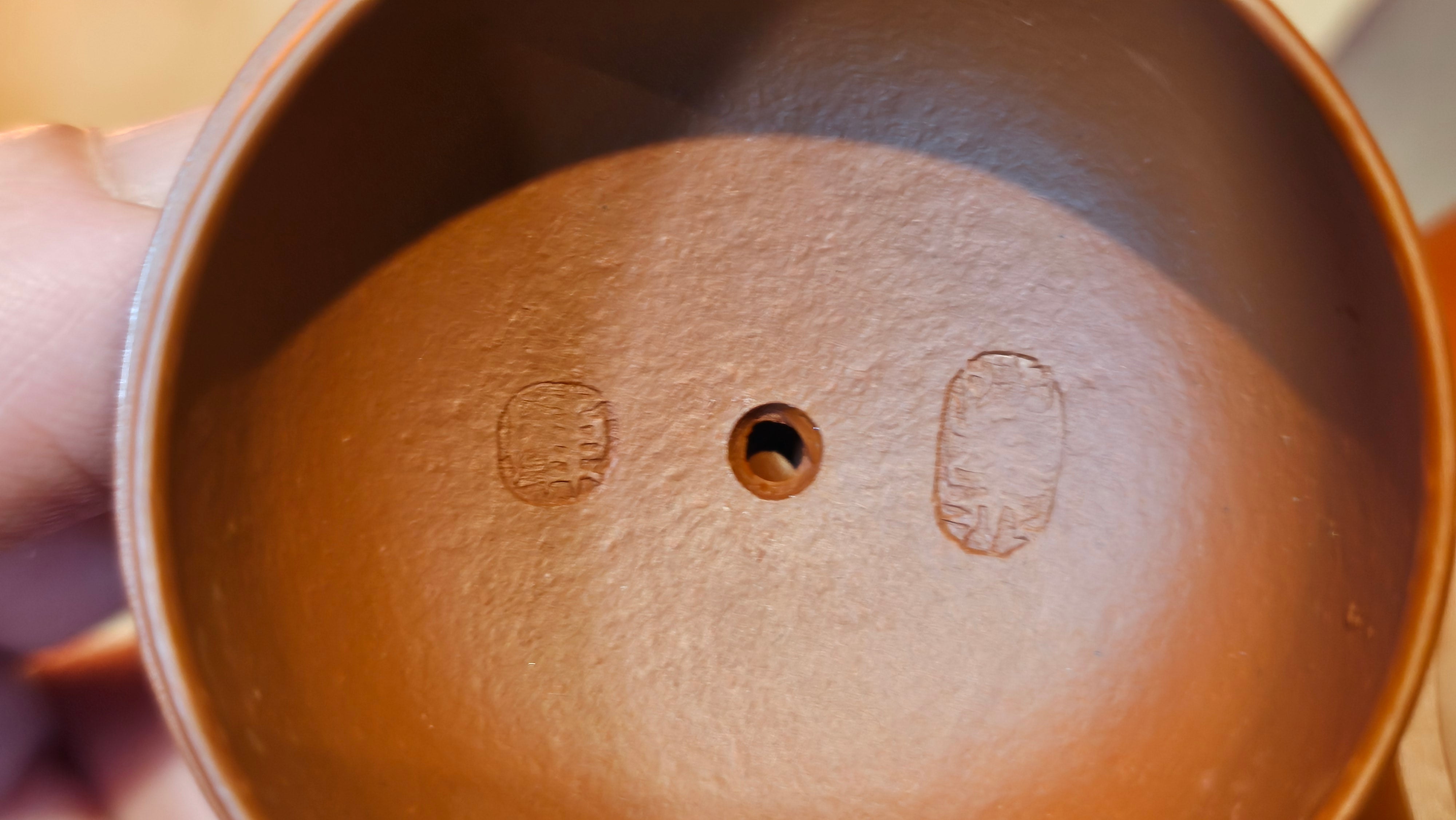 Mini! Qin Quan 秦权, with Oriental Clouds Embellishments 云朵贴花工艺, 116.2ml, Xiao Mei Yao Zhu Ni , by Craftsman Chen Yue Fei 陈跃飞 ~ Congratulations!to Mr M.G.! 2130hrs 22nd August 2025, Puteaux! France🇫🇷.