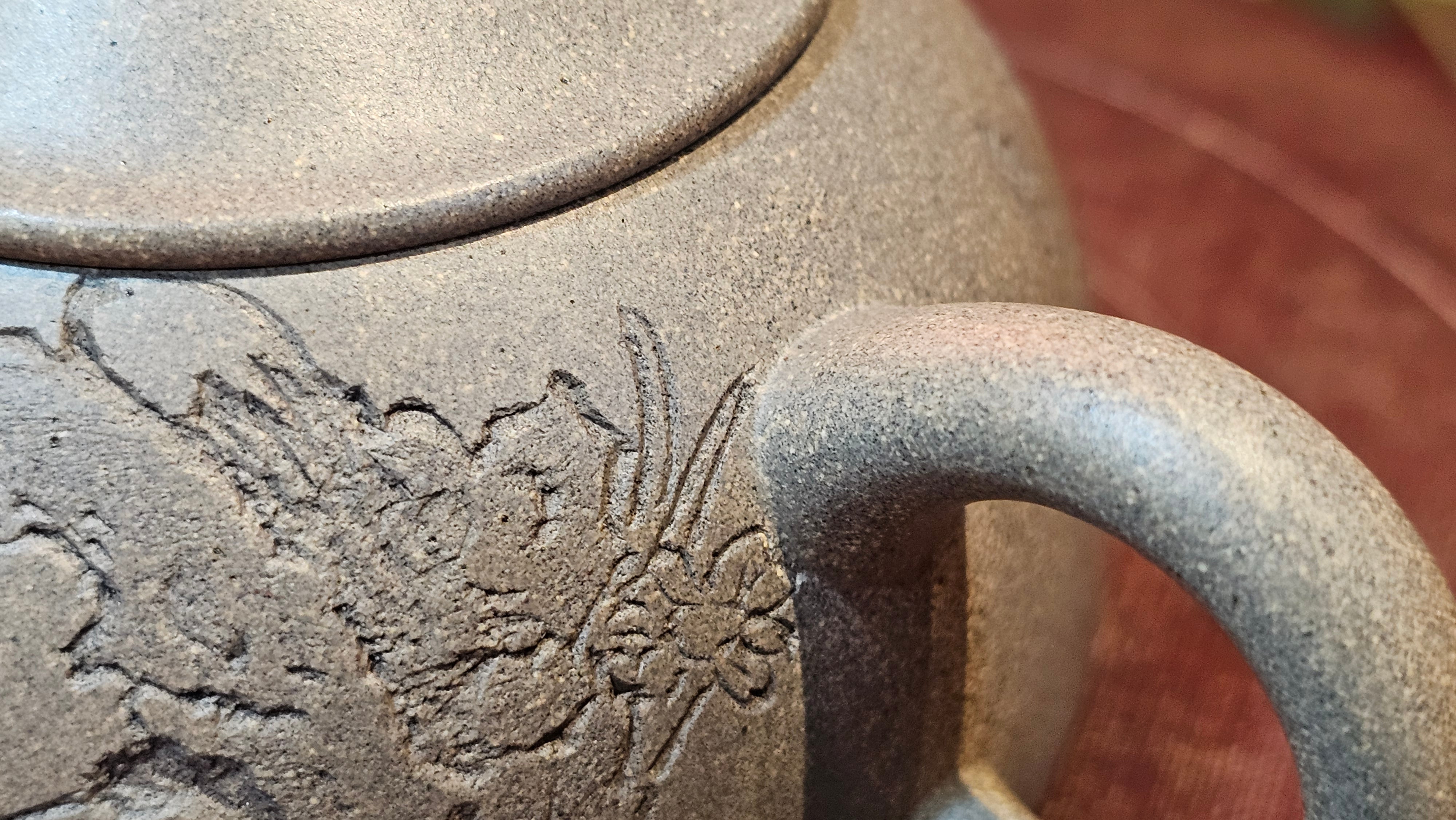 Ban Yue Hu《半月壶》~ "Half Moon Pot", 138.3ml, Qing Hui Duan 青灰段泥, by our Craftsman Zhang Huan 张欢, "Qing Gong Tu" Engraving by Craftsman Nan Shan Lao Ren 南山老人 ~ Congrats to!Tea Sommr A.M., 2054hrs 22nd August 2025, Padua! Italy🇮🇹.