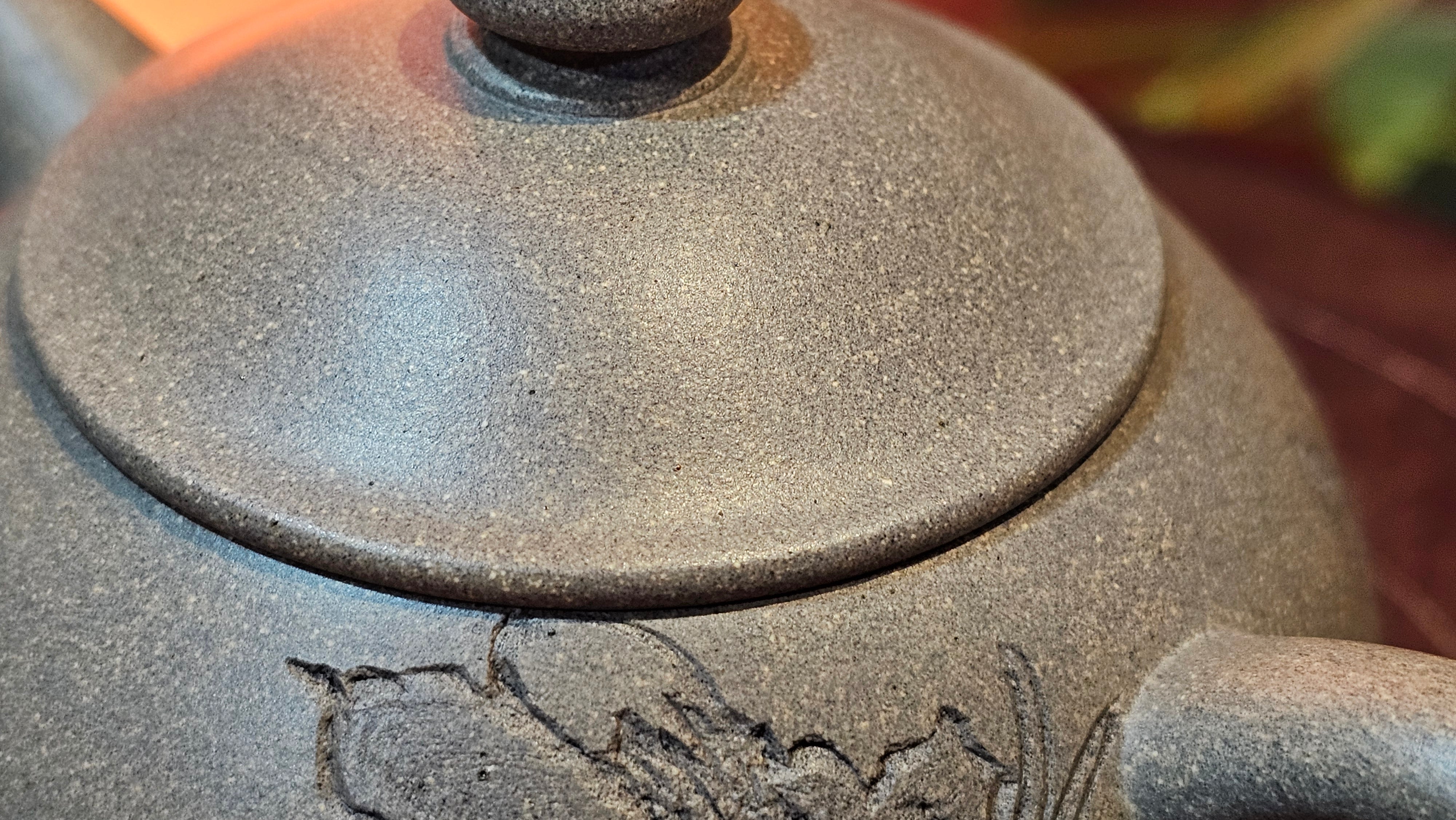 Ban Yue Hu《半月壶》~ "Half Moon Pot", 138.3ml, Qing Hui Duan 青灰段泥, by our Craftsman Zhang Huan 张欢, "Qing Gong Tu" Engraving by Craftsman Nan Shan Lao Ren 南山老人 ~ Congrats to!Tea Sommr A.M., 2054hrs 22nd August 2025, Padua! Italy🇮🇹.