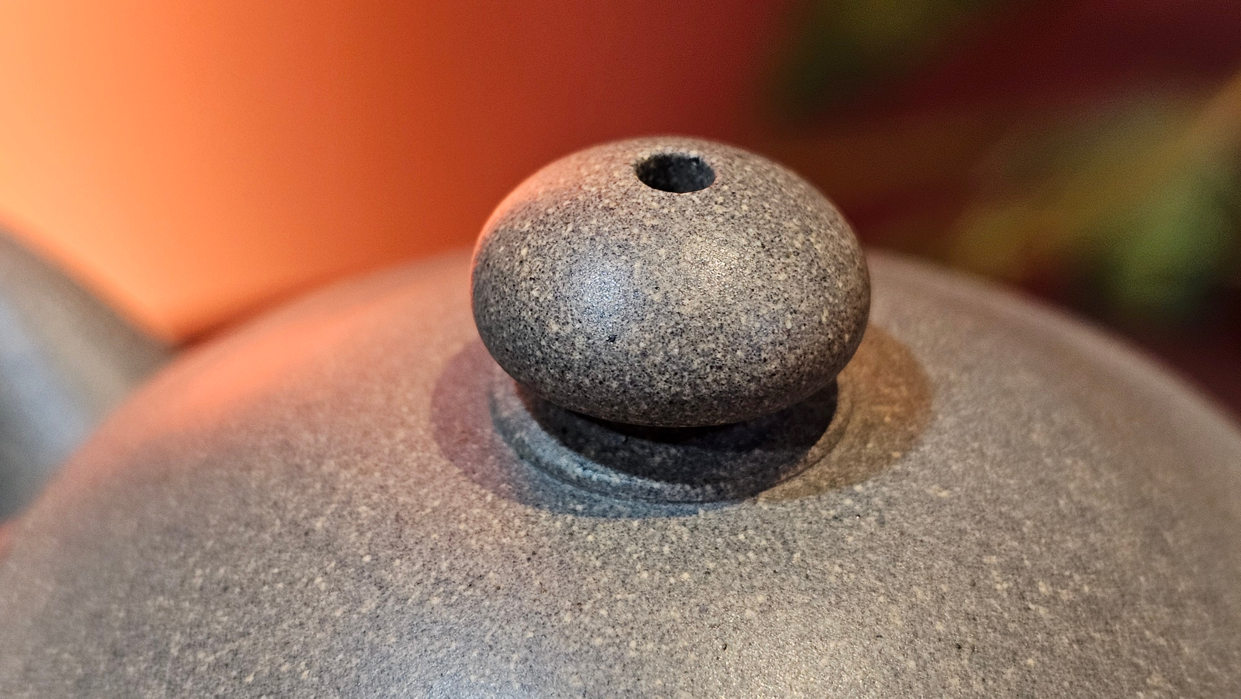 Ban Yue Hu《半月壶》~ "Half Moon Pot", 138.3ml, Qing Hui Duan 青灰段泥, by our Craftsman Zhang Huan 张欢, "Qing Gong Tu" Engraving by Craftsman Nan Shan Lao Ren 南山老人 ~ Congrats to!Tea Sommr A.M., 2054hrs 22nd August 2025, Padua! Italy🇮🇹.
