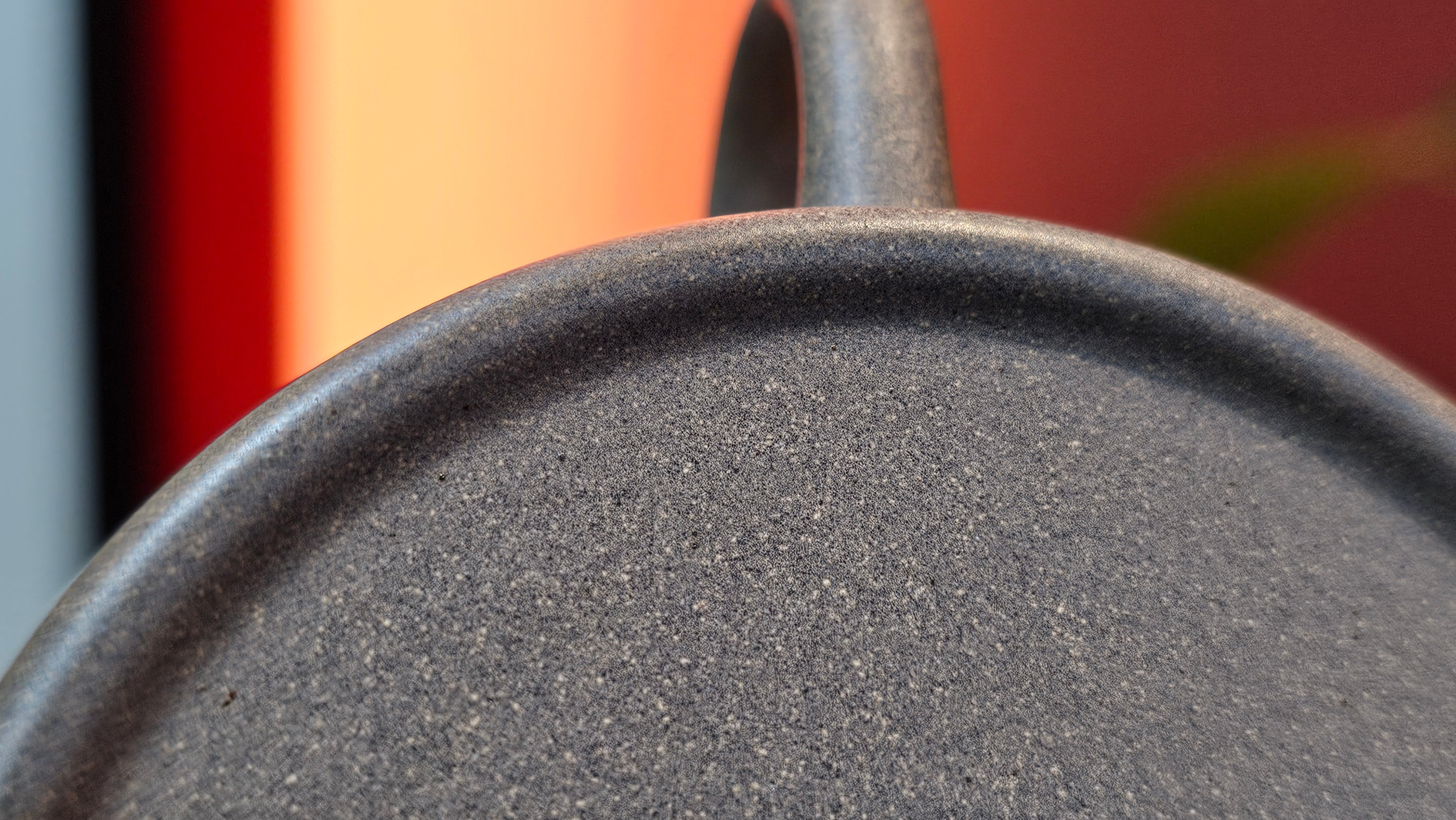 Ban Yue Hu《半月壶》~ "Half Moon Pot", 138.3ml, Qing Hui Duan 青灰段泥, by our Craftsman Zhang Huan 张欢, "Qing Gong Tu" Engraving by Craftsman Nan Shan Lao Ren 南山老人 ~ Congrats to!Tea Sommr A.M., 2054hrs 22nd August 2025, Padua! Italy🇮🇹.