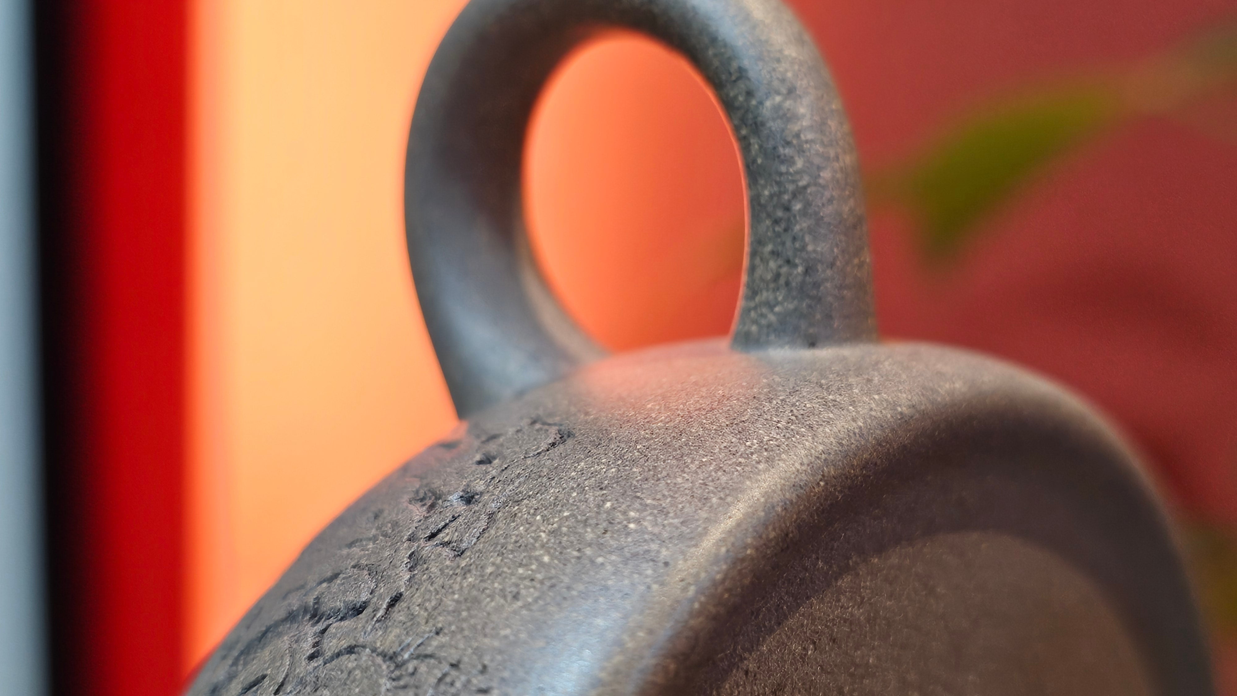 Ban Yue Hu《半月壶》~ "Half Moon Pot", 138.3ml, Qing Hui Duan 青灰段泥, by our Craftsman Zhang Huan 张欢, "Qing Gong Tu" Engraving by Craftsman Nan Shan Lao Ren 南山老人 ~ Congrats to!Tea Sommr A.M., 2054hrs 22nd August 2025, Padua! Italy🇮🇹.